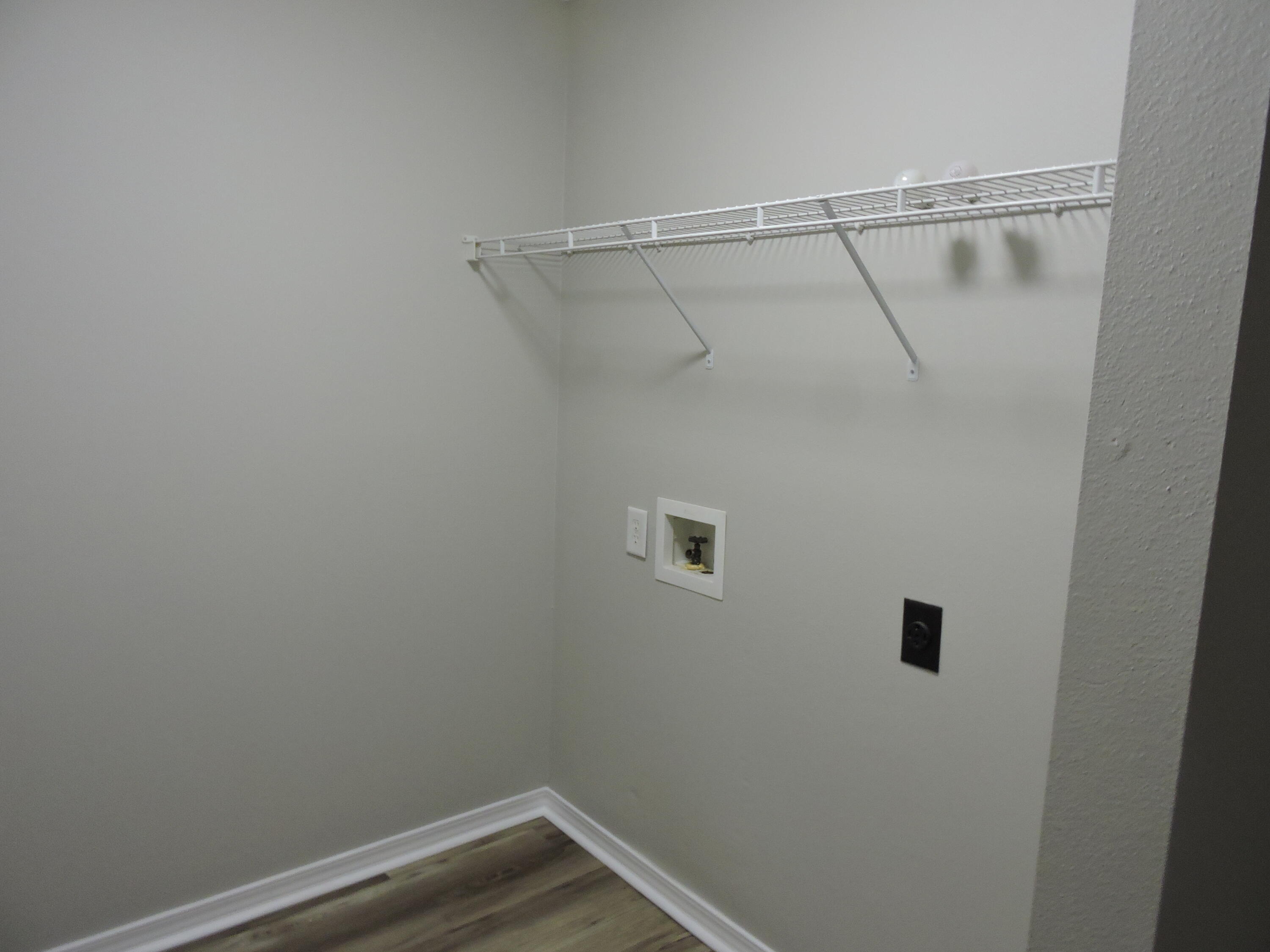 FOXWOOD ADDITION S/D - Residential Lease