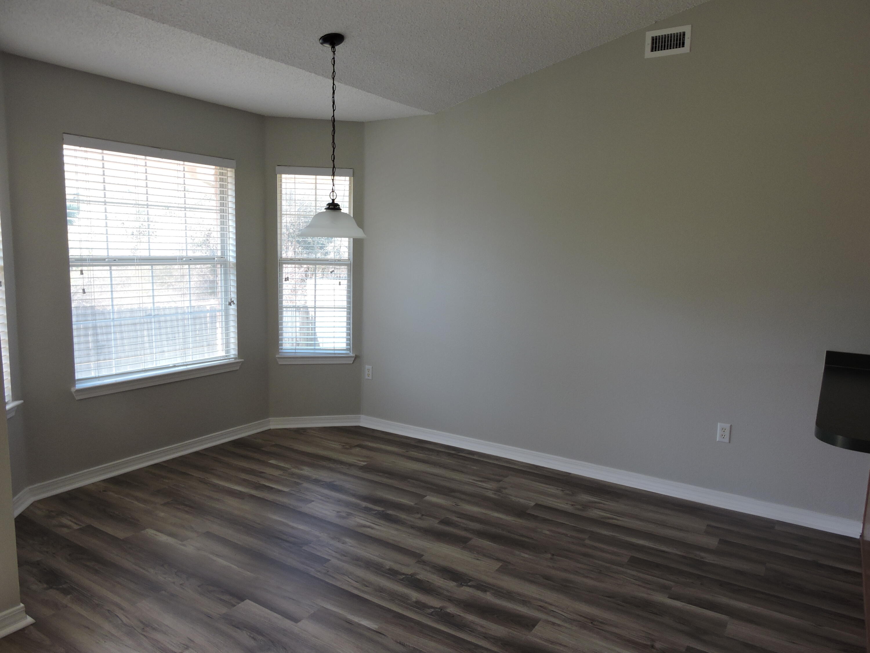 FOXWOOD ADDITION S/D - Residential Lease