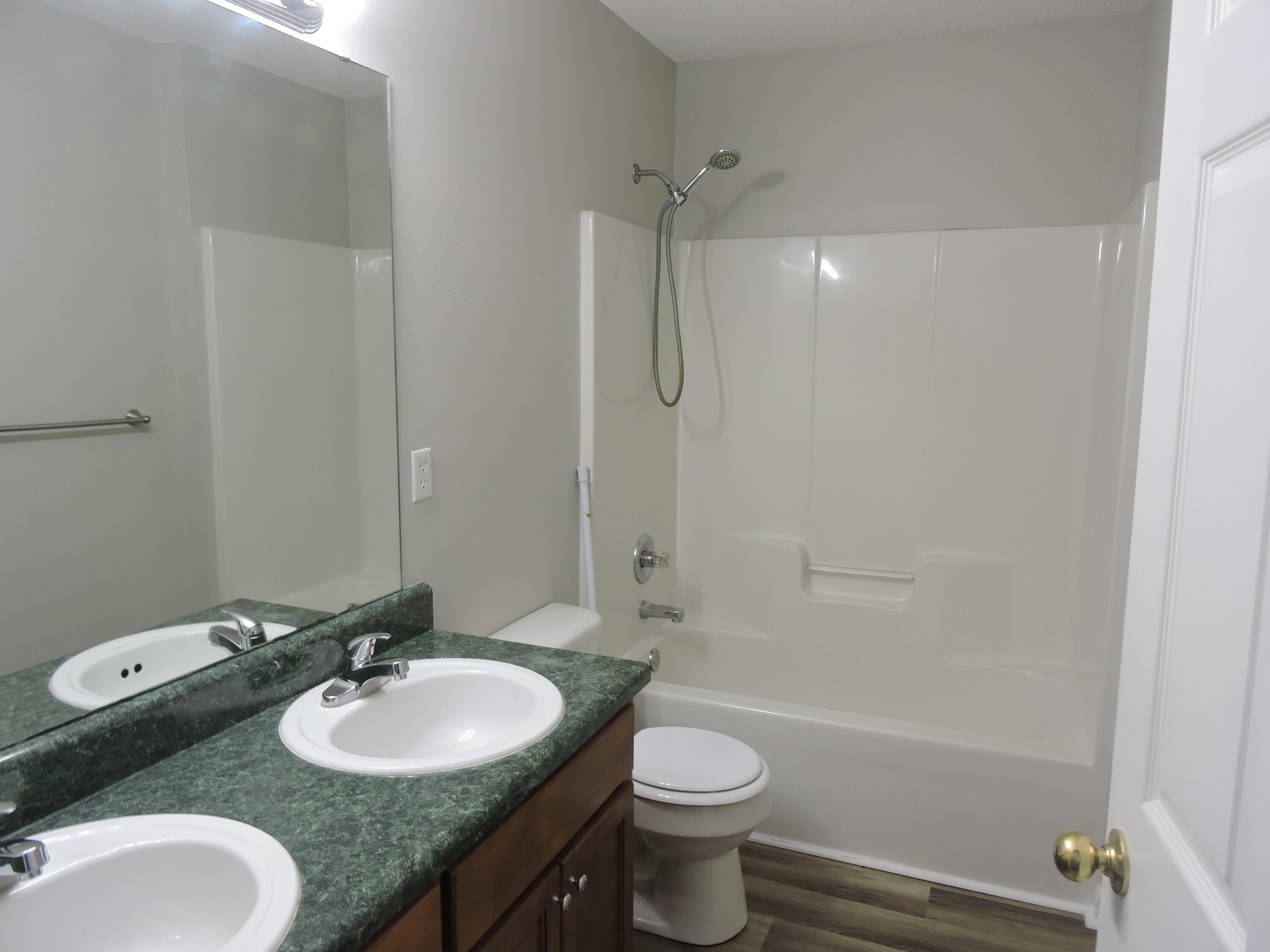 FOXWOOD ADDITION S/D - Residential Lease