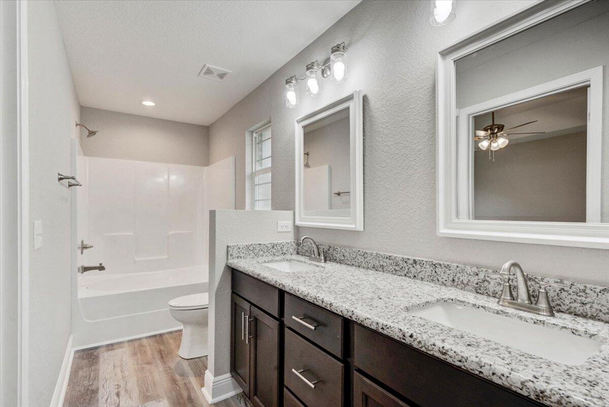 SANTA ROSA SHORES 2ND ADDN - Residential