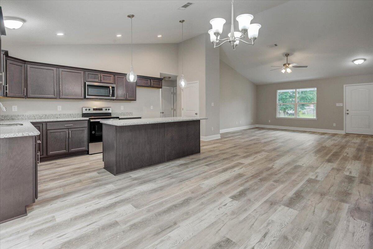 SANTA ROSA SHORES 2ND ADDN - Residential