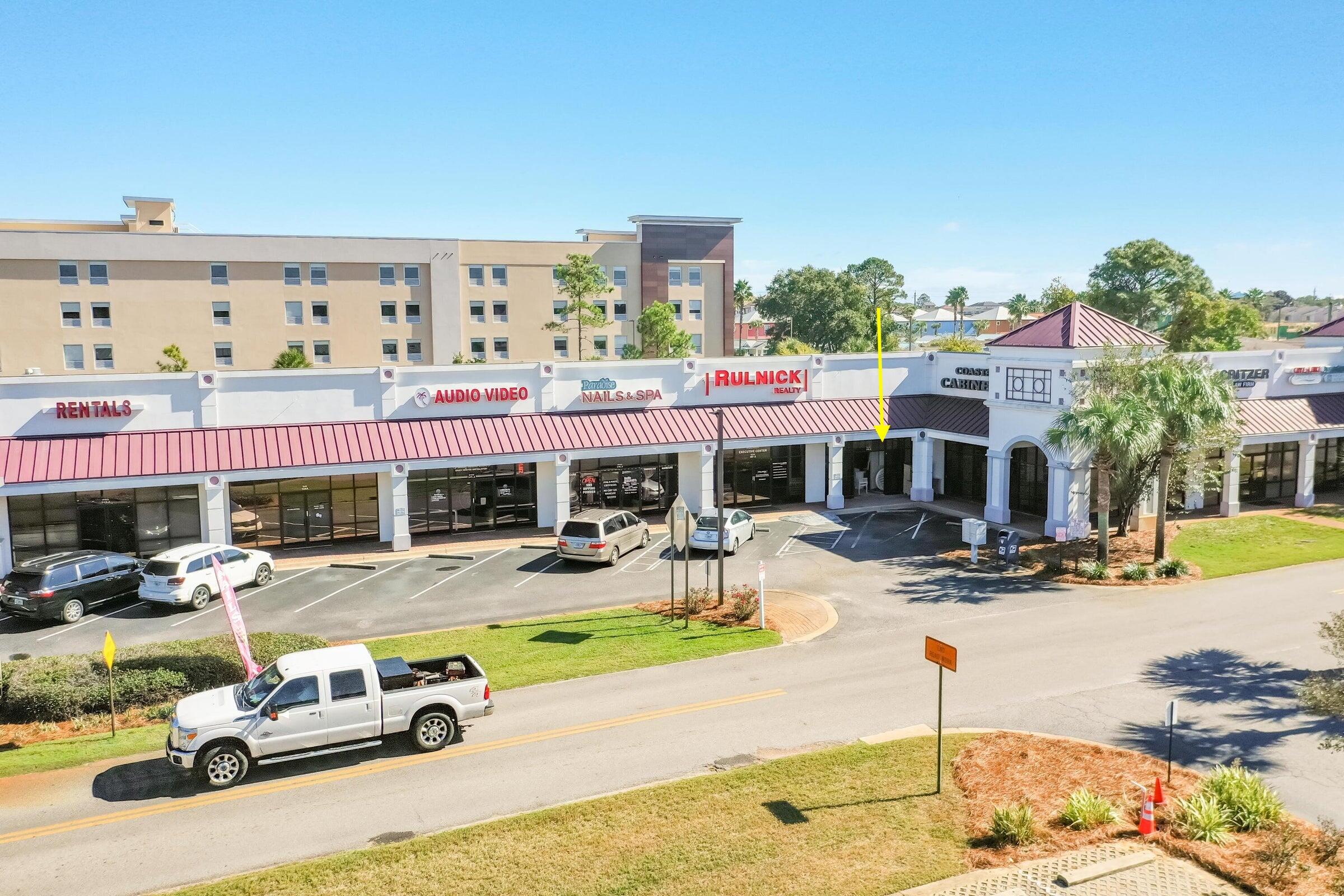 1400SF OPPORTUNITY TO LEASE IN A HIGH TRAFFIC, WELL ESTABLISHED COMPLEX. GOOD ACCESSIBILITY- WELL LOCATED IN MIRAMAR BEACH IN BETWEEN SANDESTIN AND DESTIN.TENANT TO PAY $905/MO HOA DUES TO INCLUDE ALL CAM, TAXES, AND INSURANCE