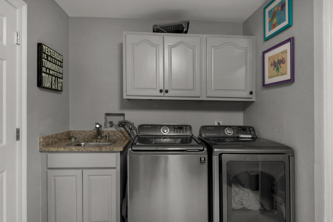 DOLPHIN POINT ESTATES - Residential Lease