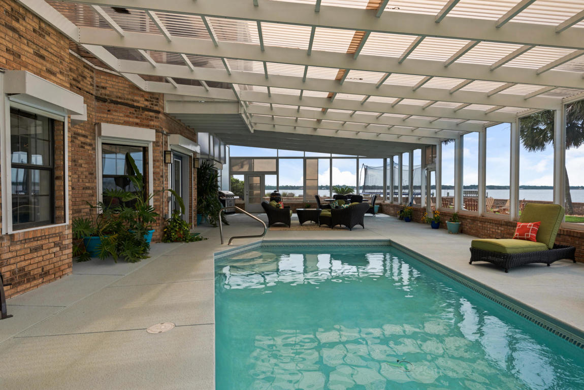 DOLPHIN POINT ESTATES - Residential Lease