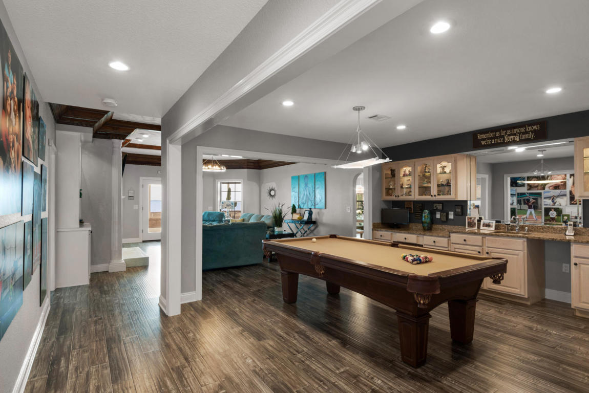 DOLPHIN POINT ESTATES - Residential Lease