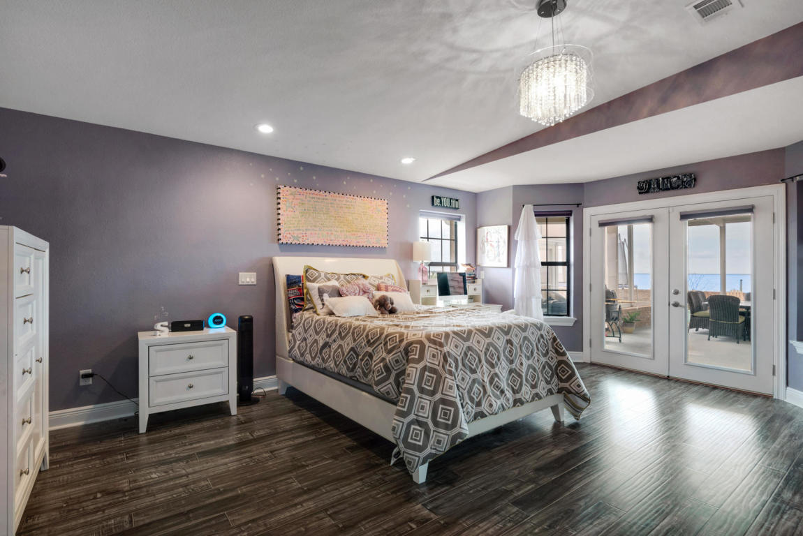 DOLPHIN POINT ESTATES - Residential Lease