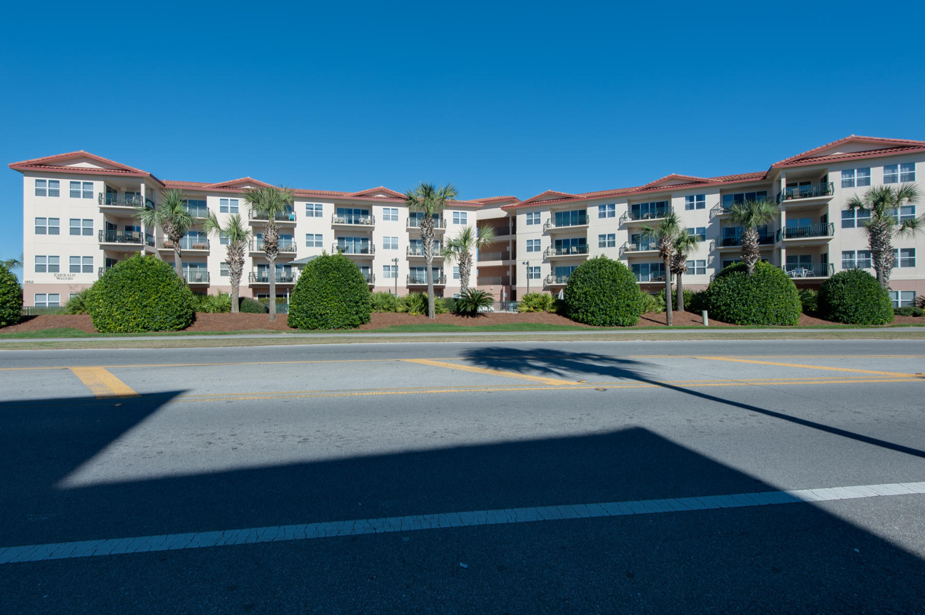 EMERALD WATERS BEACH - Residential