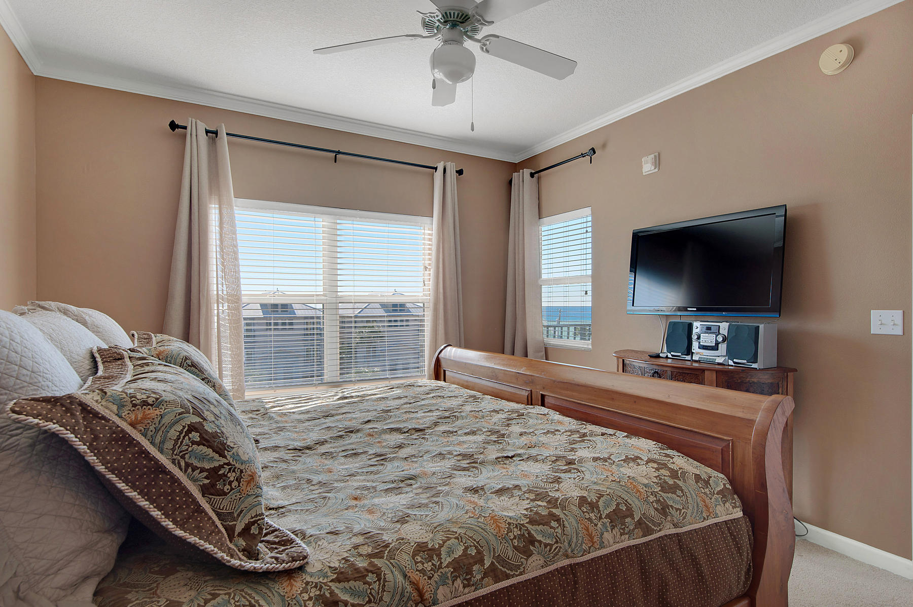 EMERALD WATERS BEACH - Residential