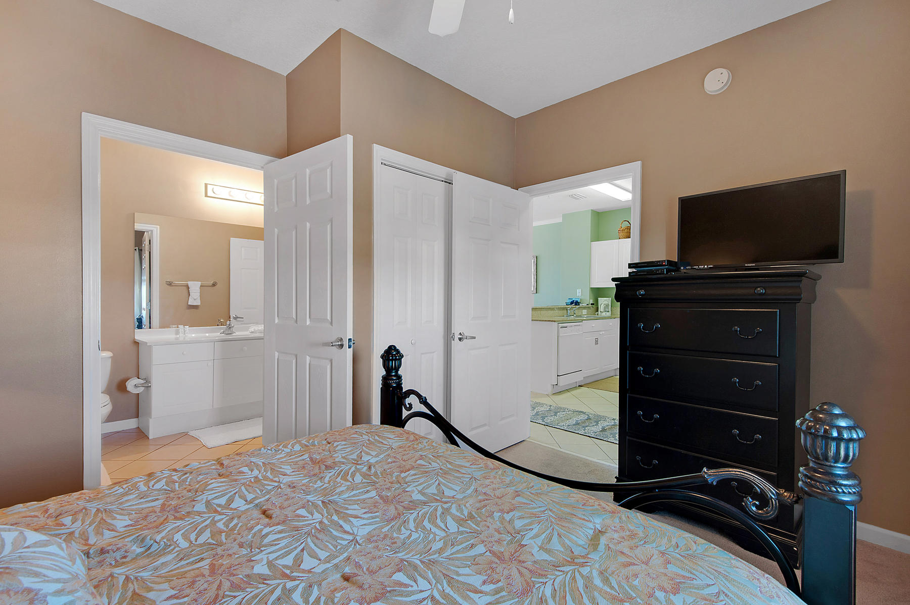 EMERALD WATERS BEACH - Residential