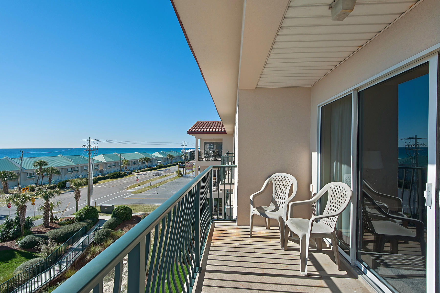 EMERALD WATERS BEACH - Residential