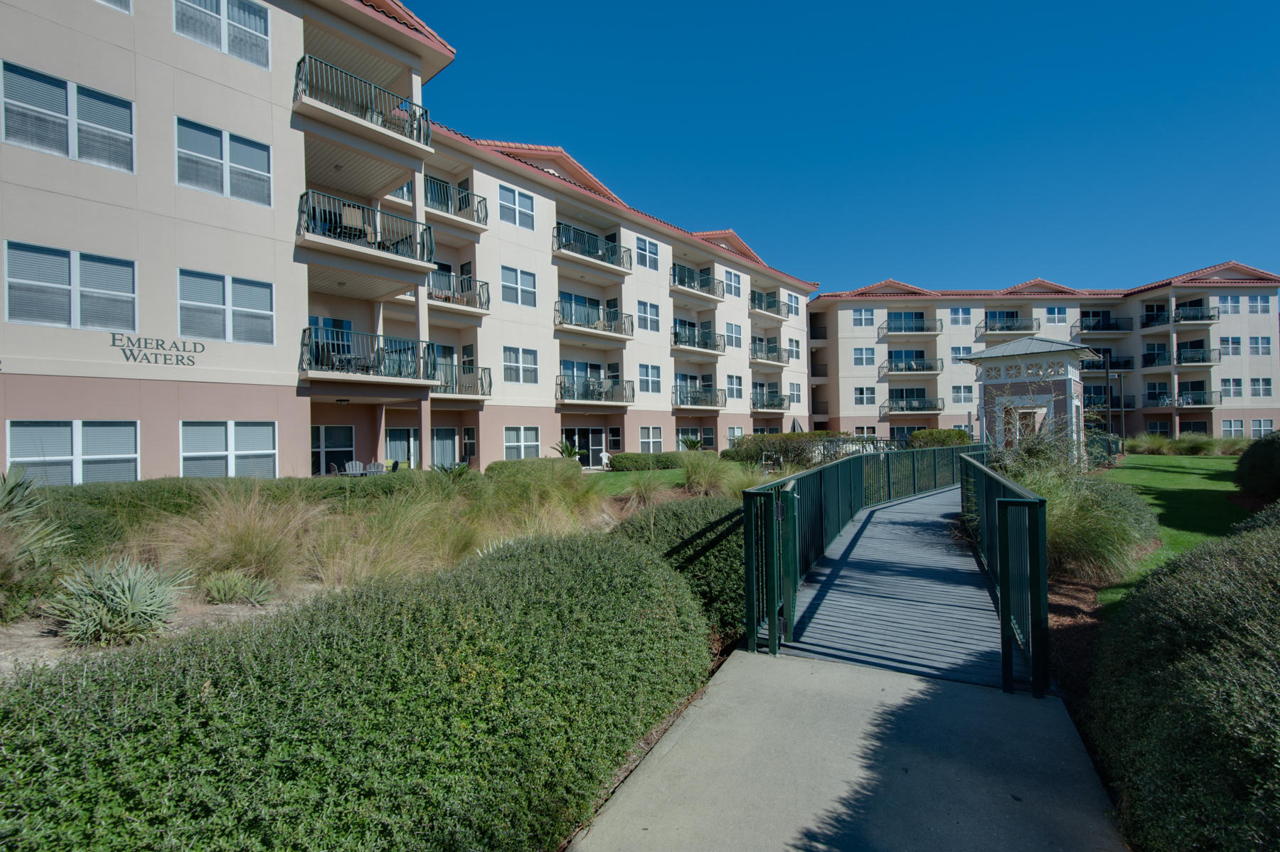 EMERALD WATERS BEACH - Residential