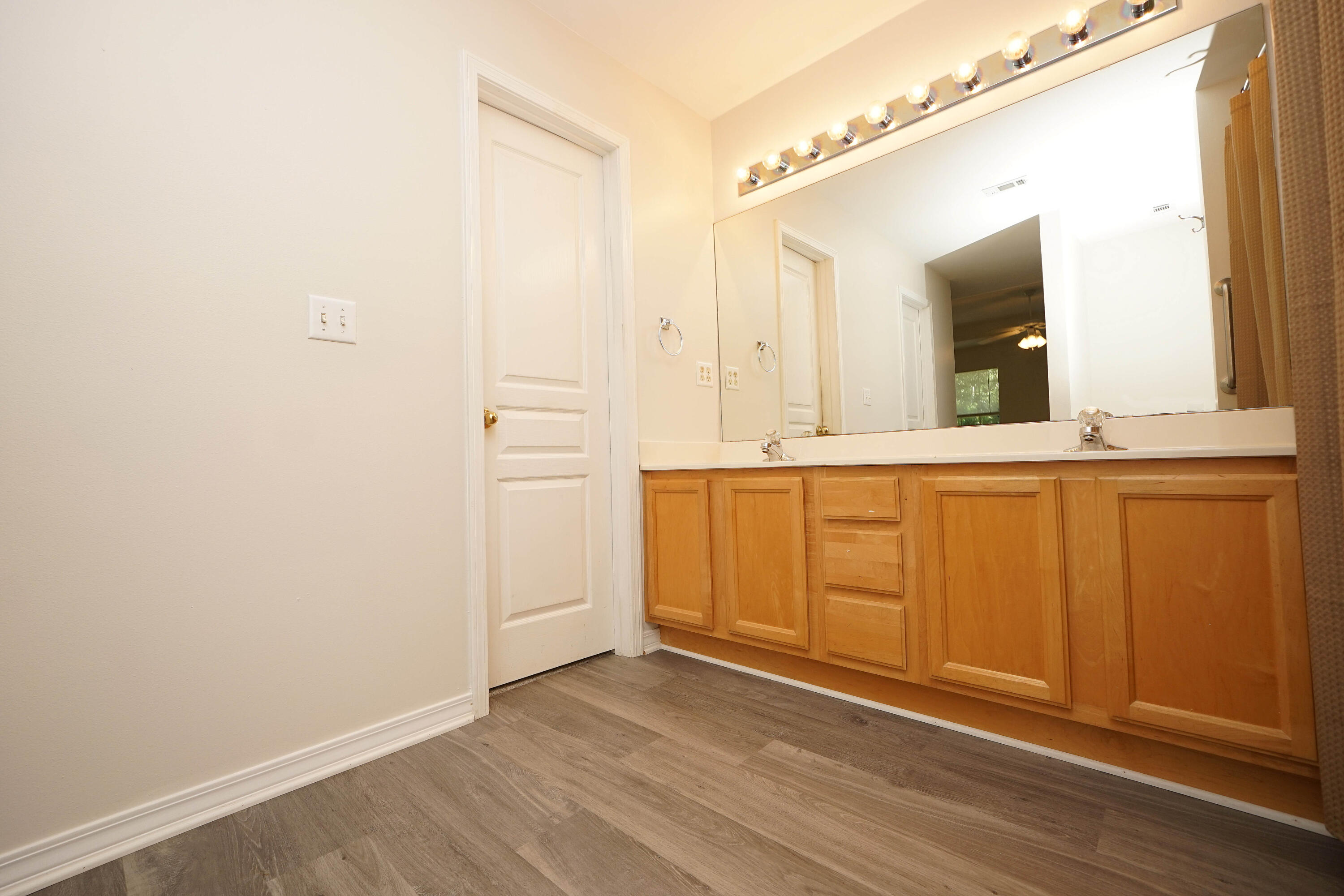 FOREST LAKE S/D - Residential