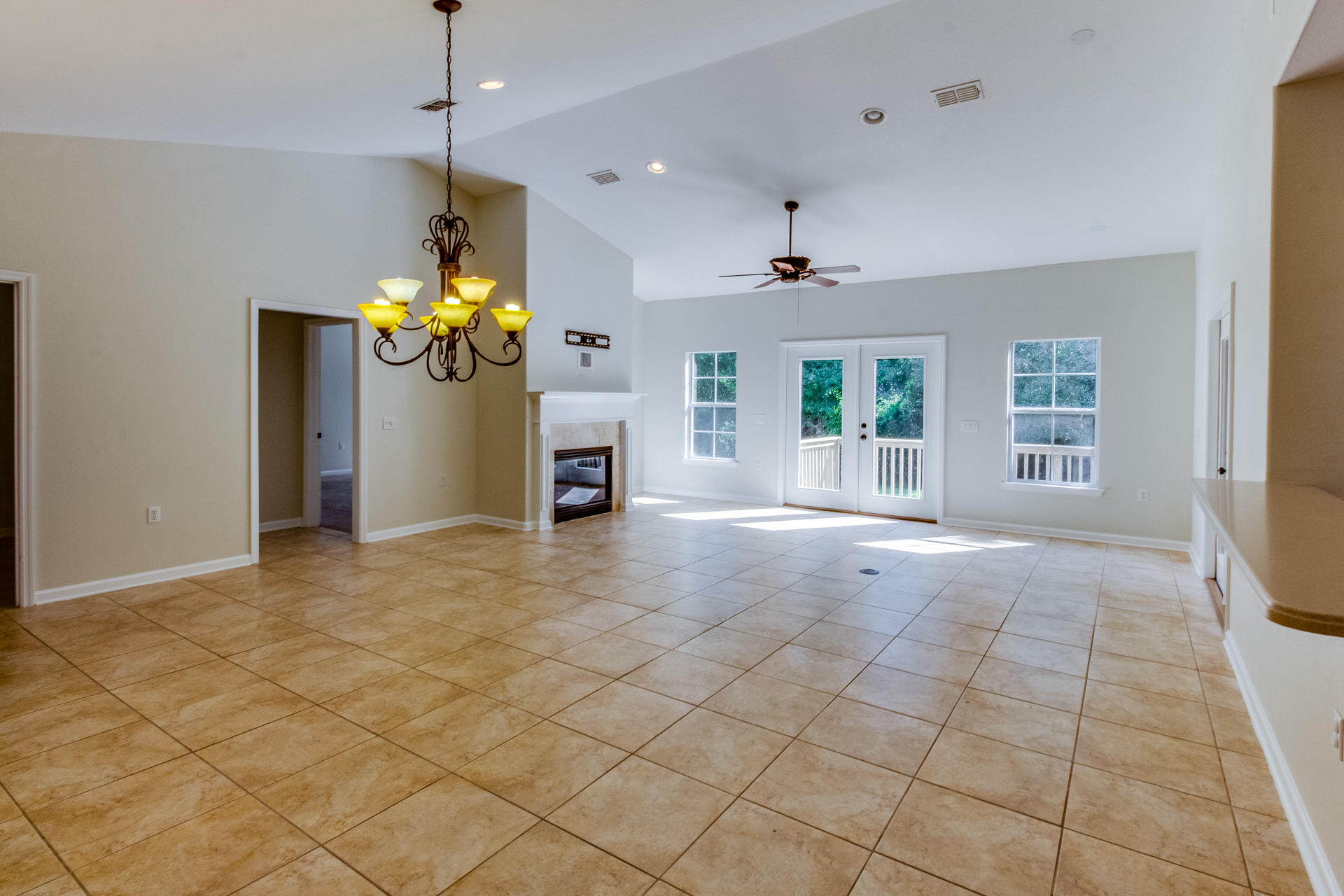 HAMMOCK BAY - Residential