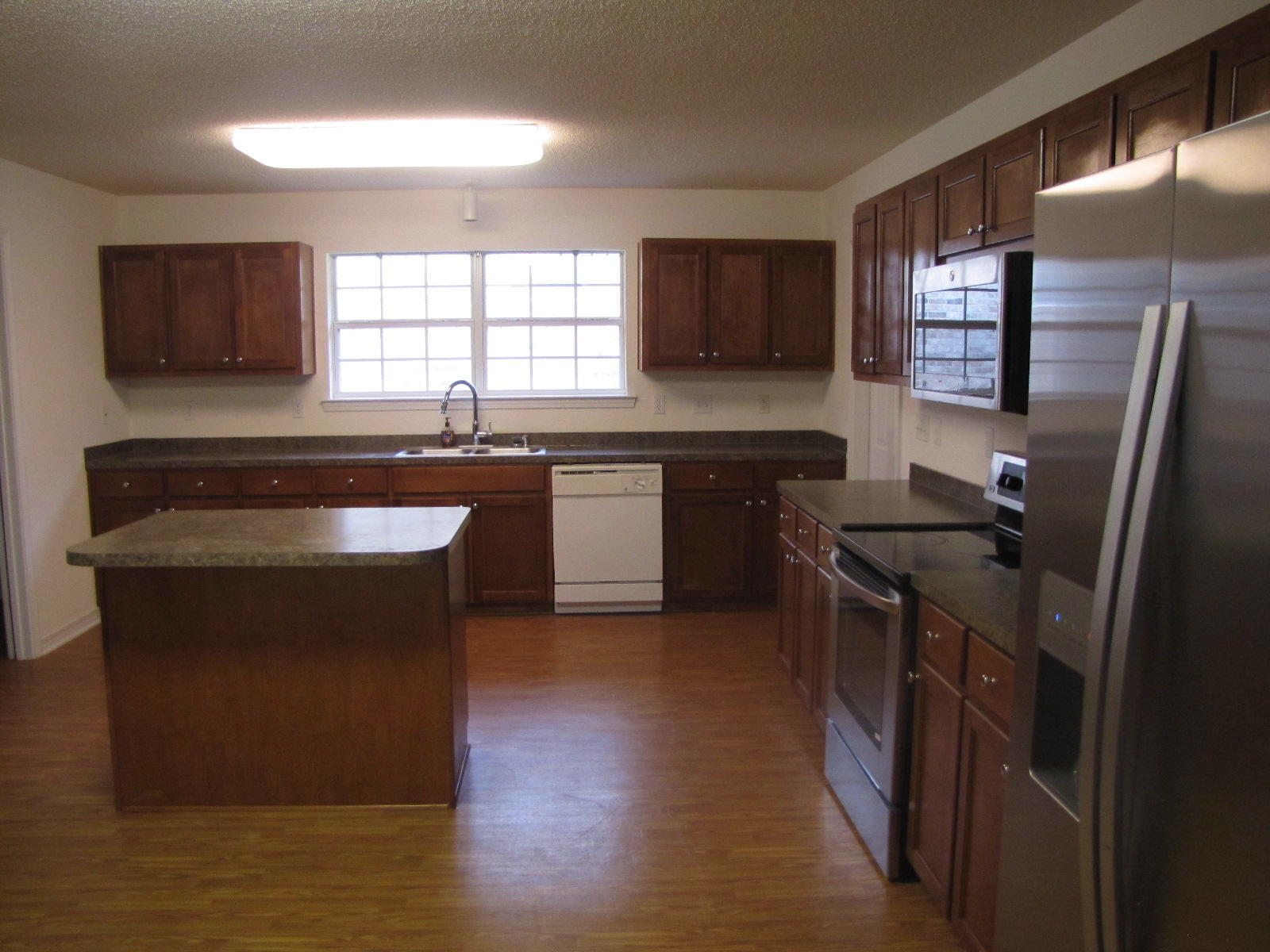 OLD BETHEL ESTATES PH II - Residential Lease
