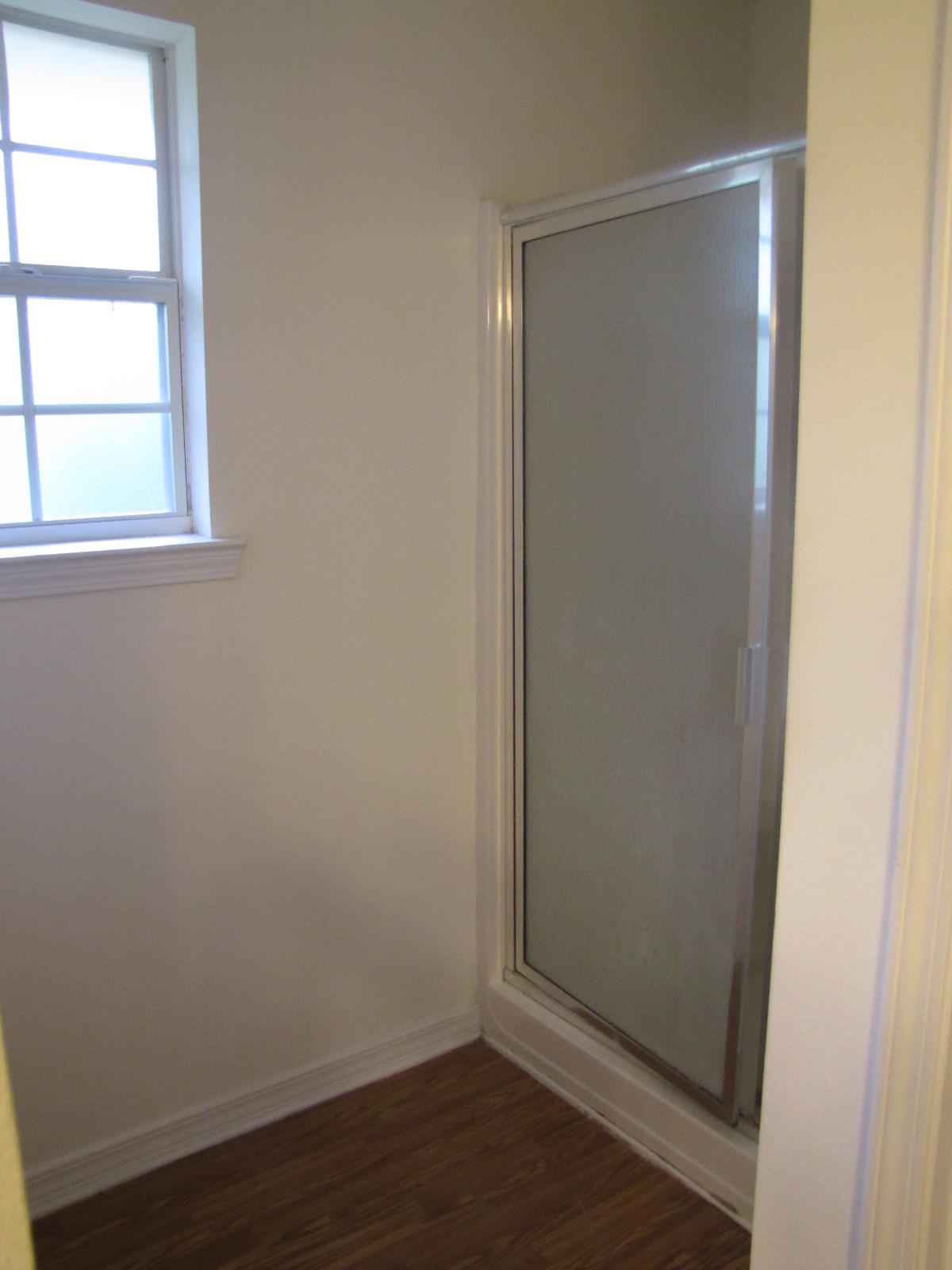 OLD BETHEL ESTATES PH II - Residential Lease