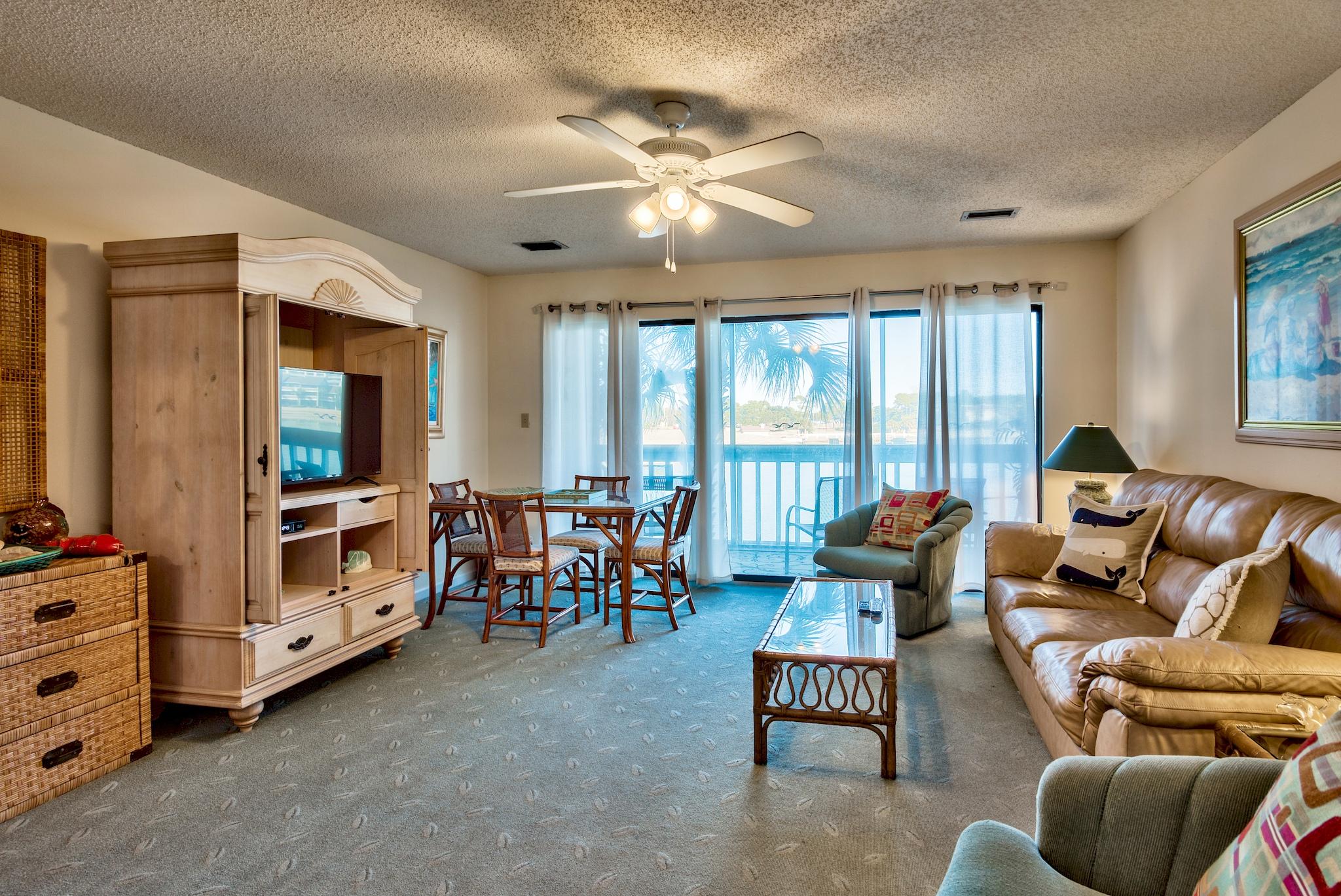 SEASCAPE CONDO LAKEFRONT VILLA (PHASE 6B) - Residential