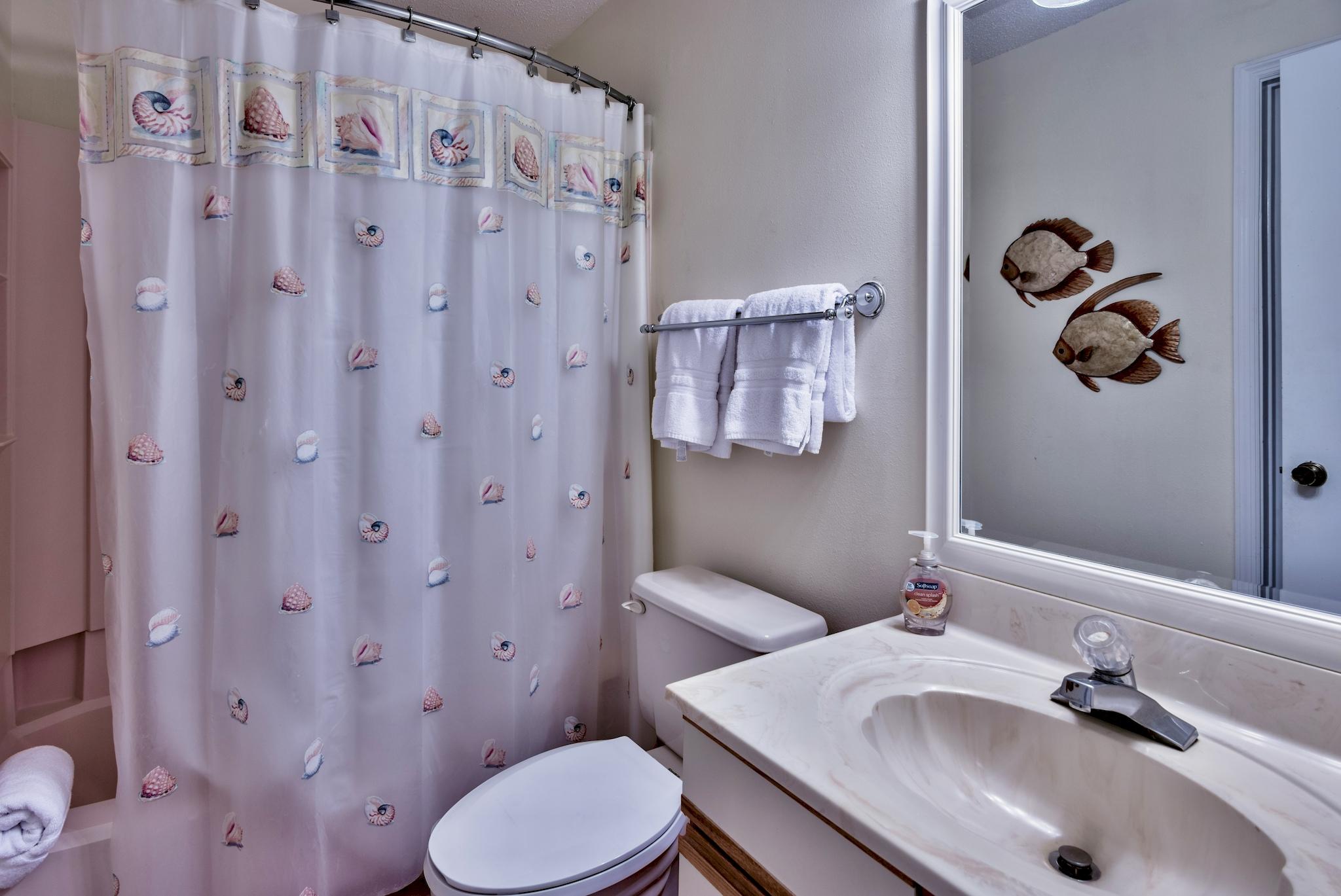 SEASCAPE CONDO LAKEFRONT VILLA (PHASE 6B) - Residential