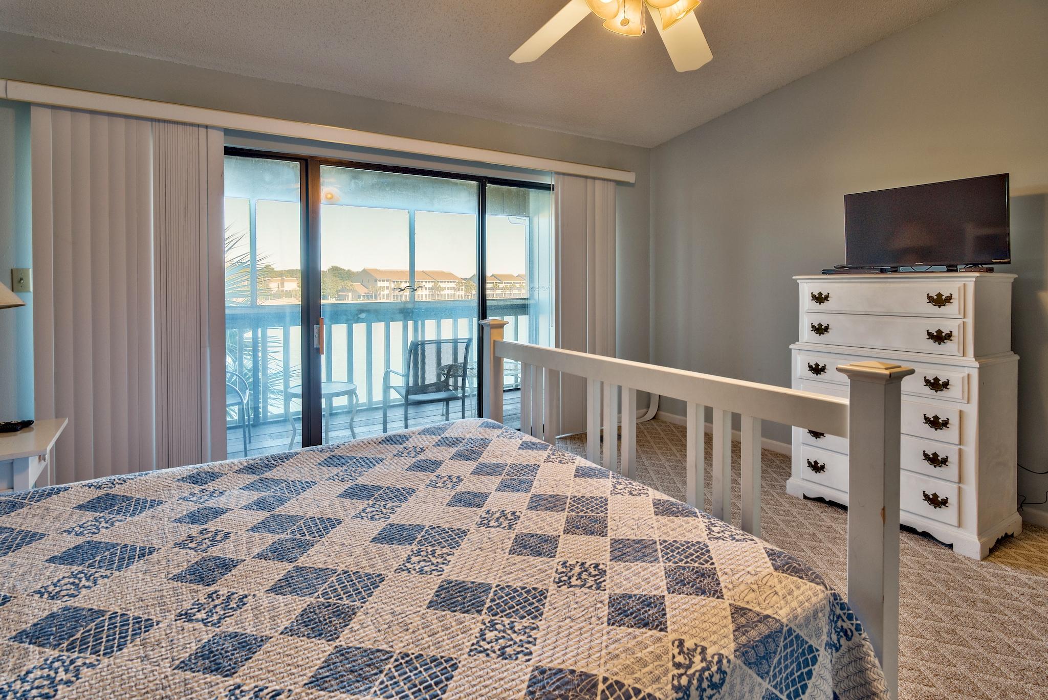 SEASCAPE CONDO LAKEFRONT VILLA (PHASE 6B) - Residential