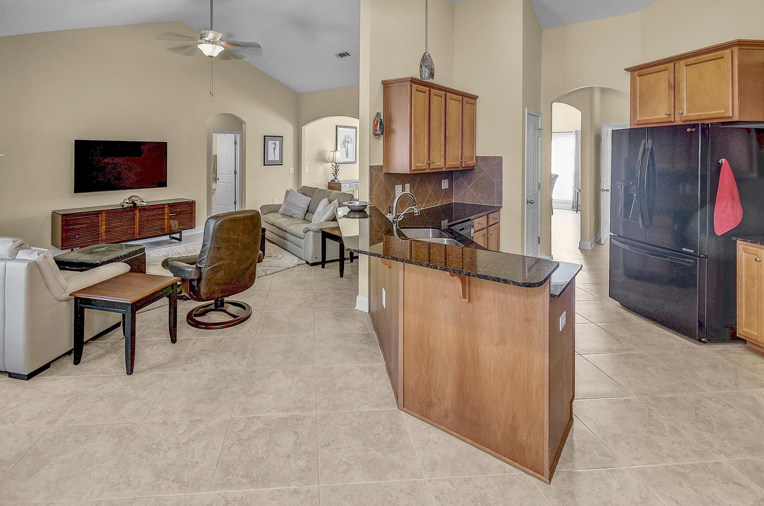 HAMMOCK BAY - Residential