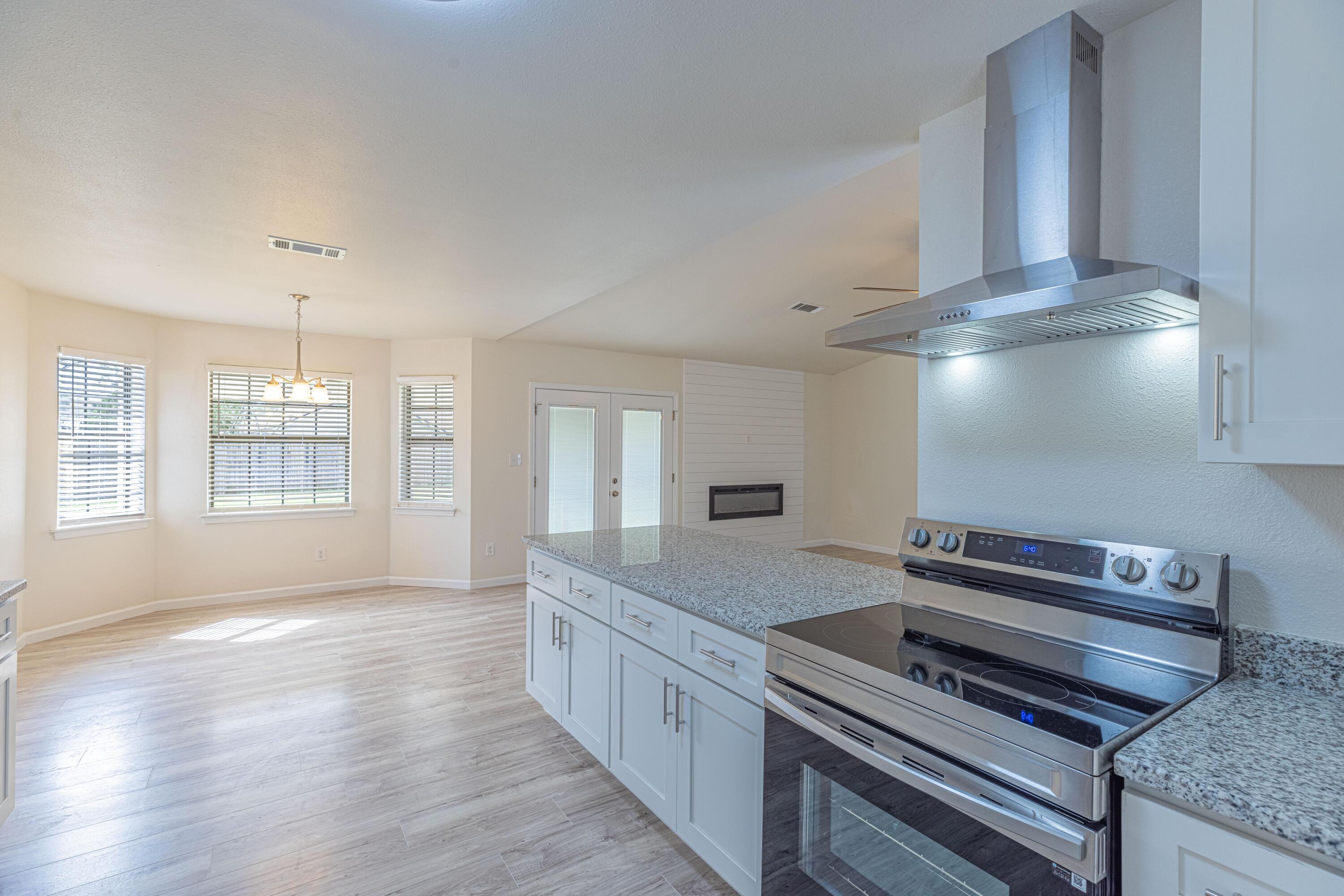 BAY MEADOWS - Residential