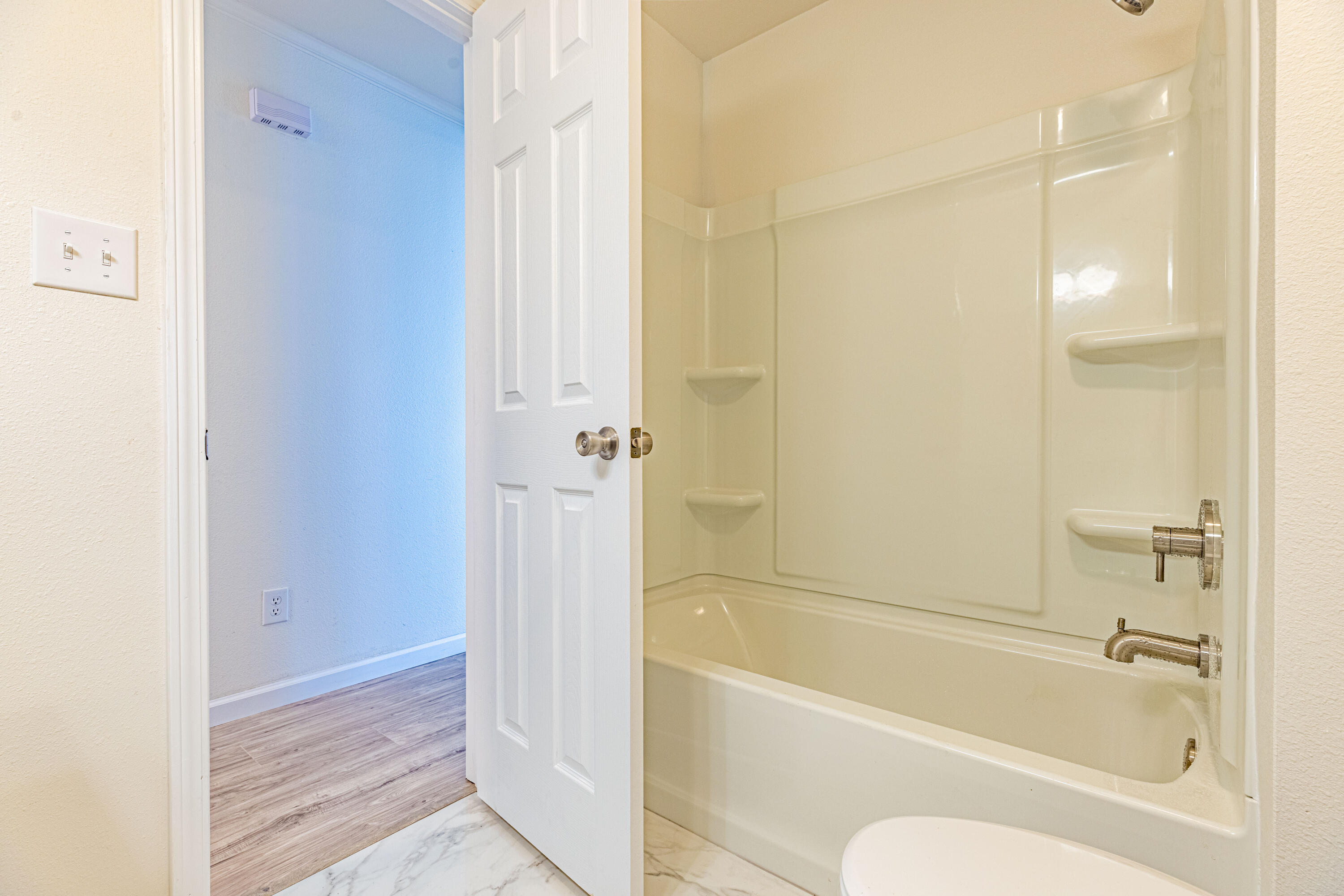 BAY MEADOWS - Residential