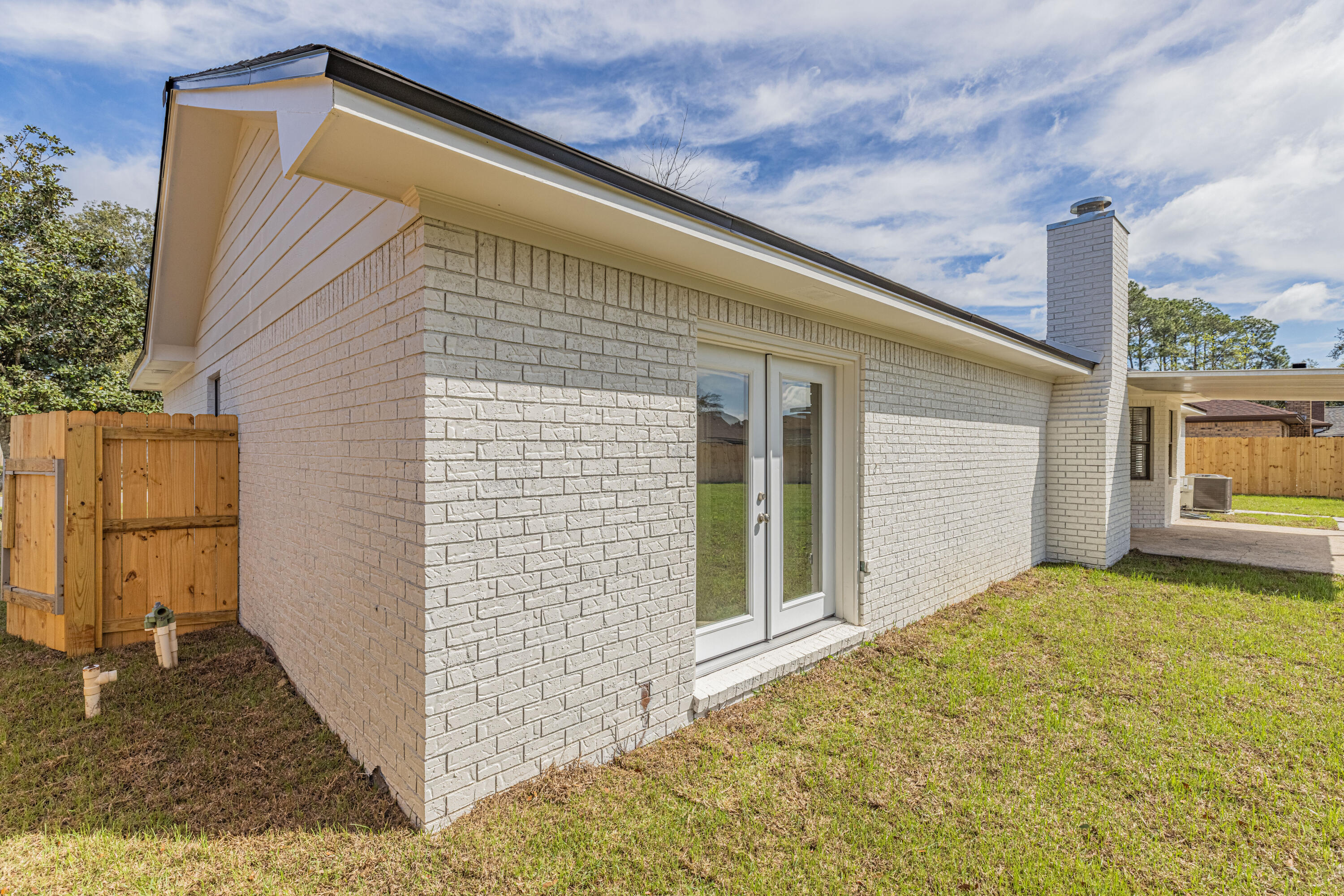 BAY MEADOWS - Residential