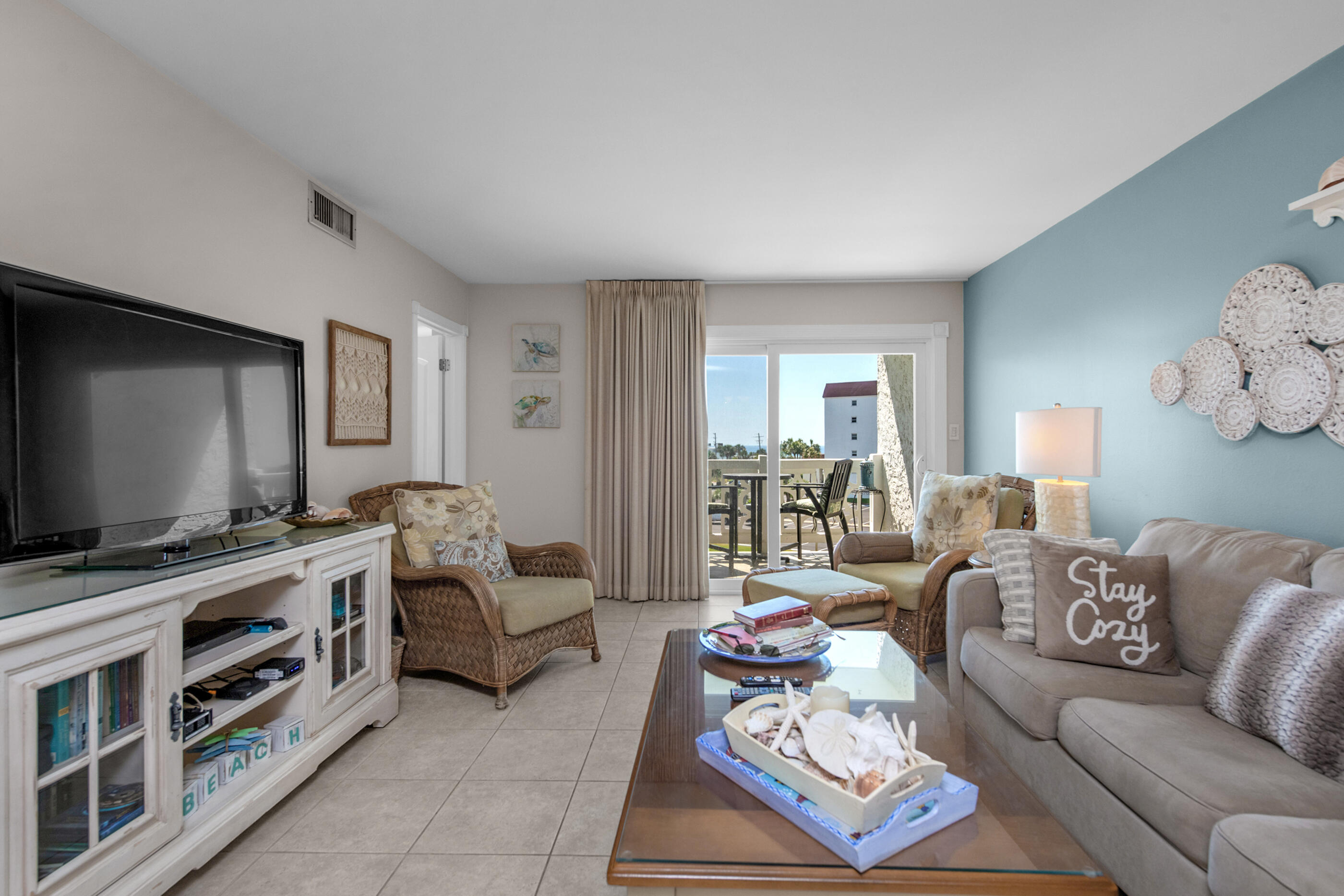 EL MATADOR CONDO - Residential