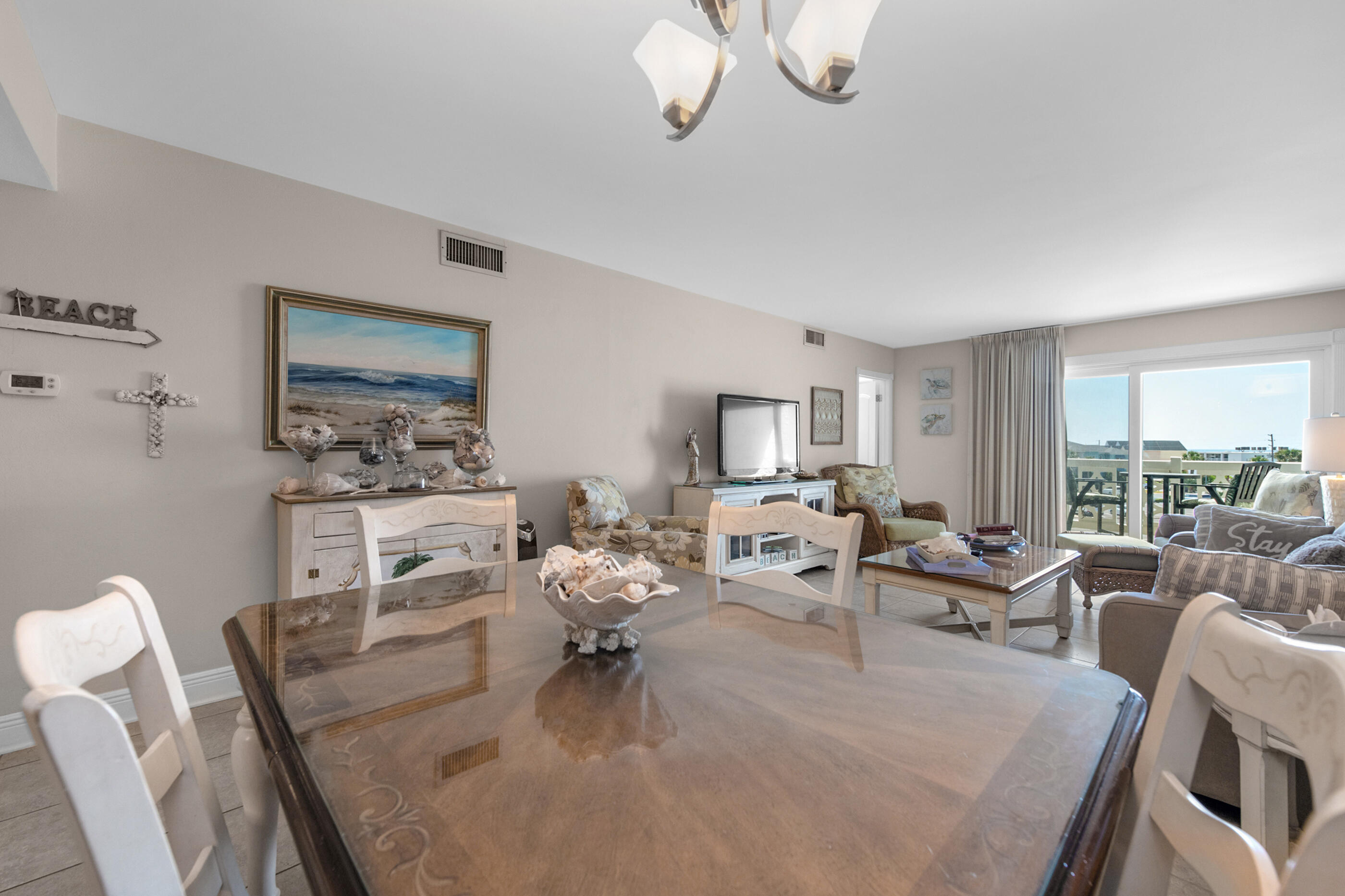 EL MATADOR CONDO - Residential