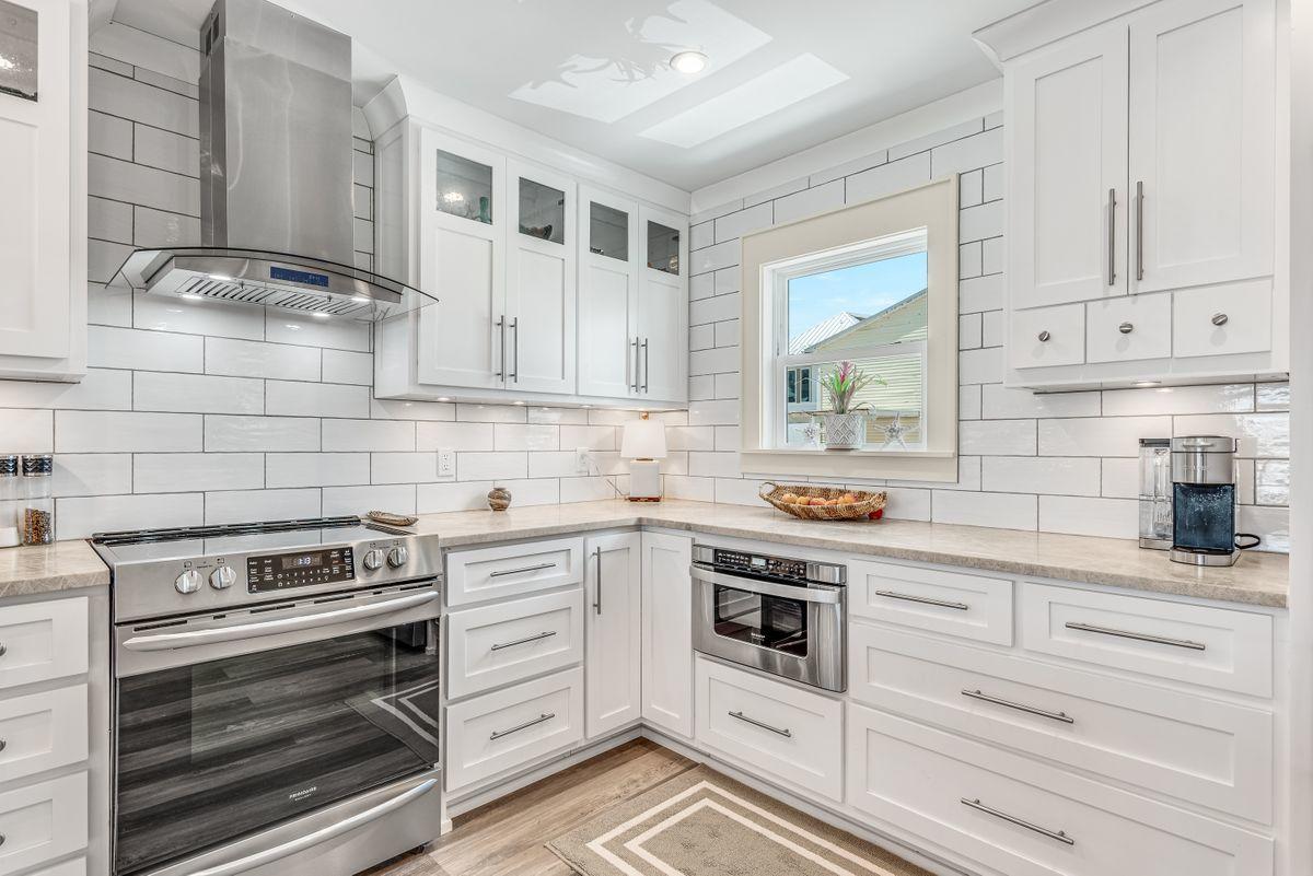 Shoreline 9 Townhouses - Residential