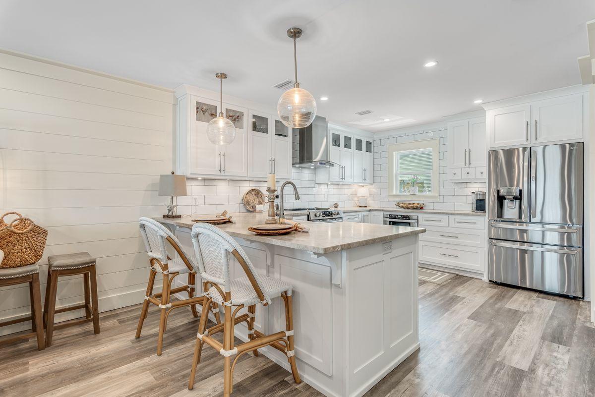 Shoreline 9 Townhouses - Residential