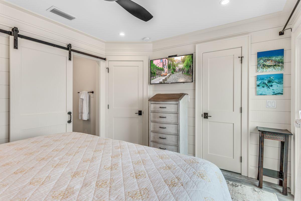 Shoreline 9 Townhouses - Residential