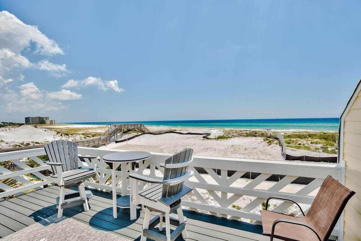 Shoreline 9 Townhouses - Residential