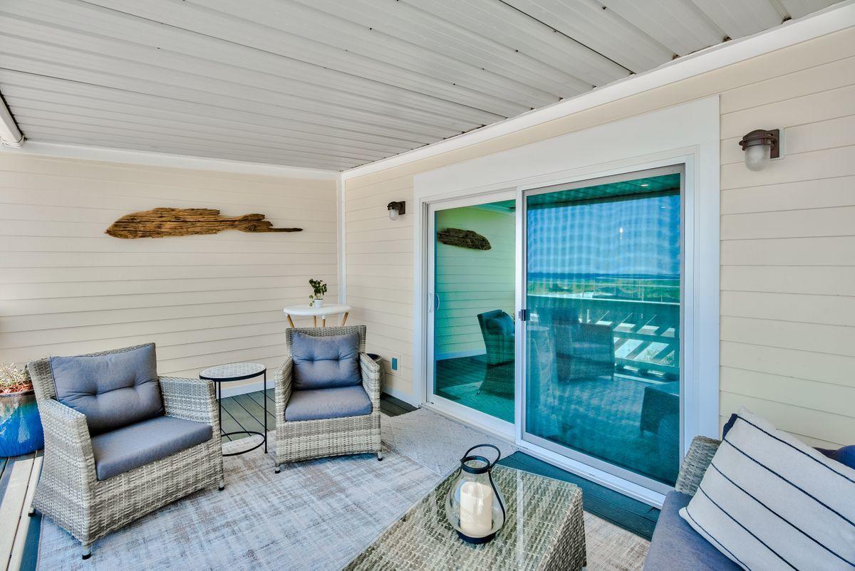 Shoreline 9 Townhouses - Residential