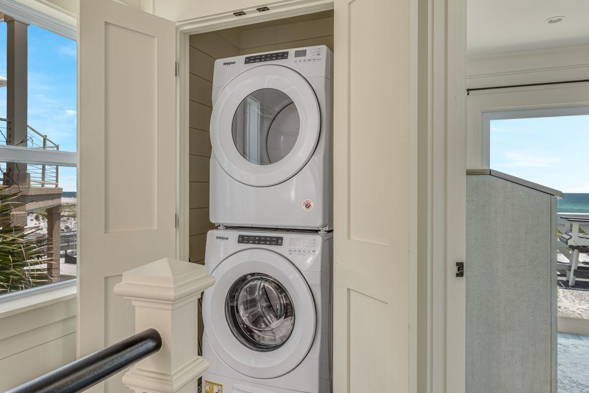 Shoreline 9 Townhouses - Residential