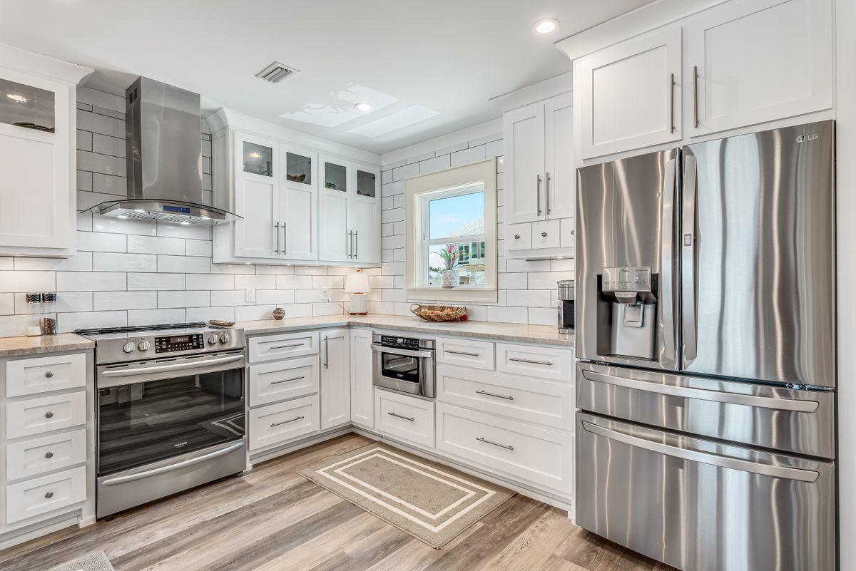 Shoreline 9 Townhouses - Residential