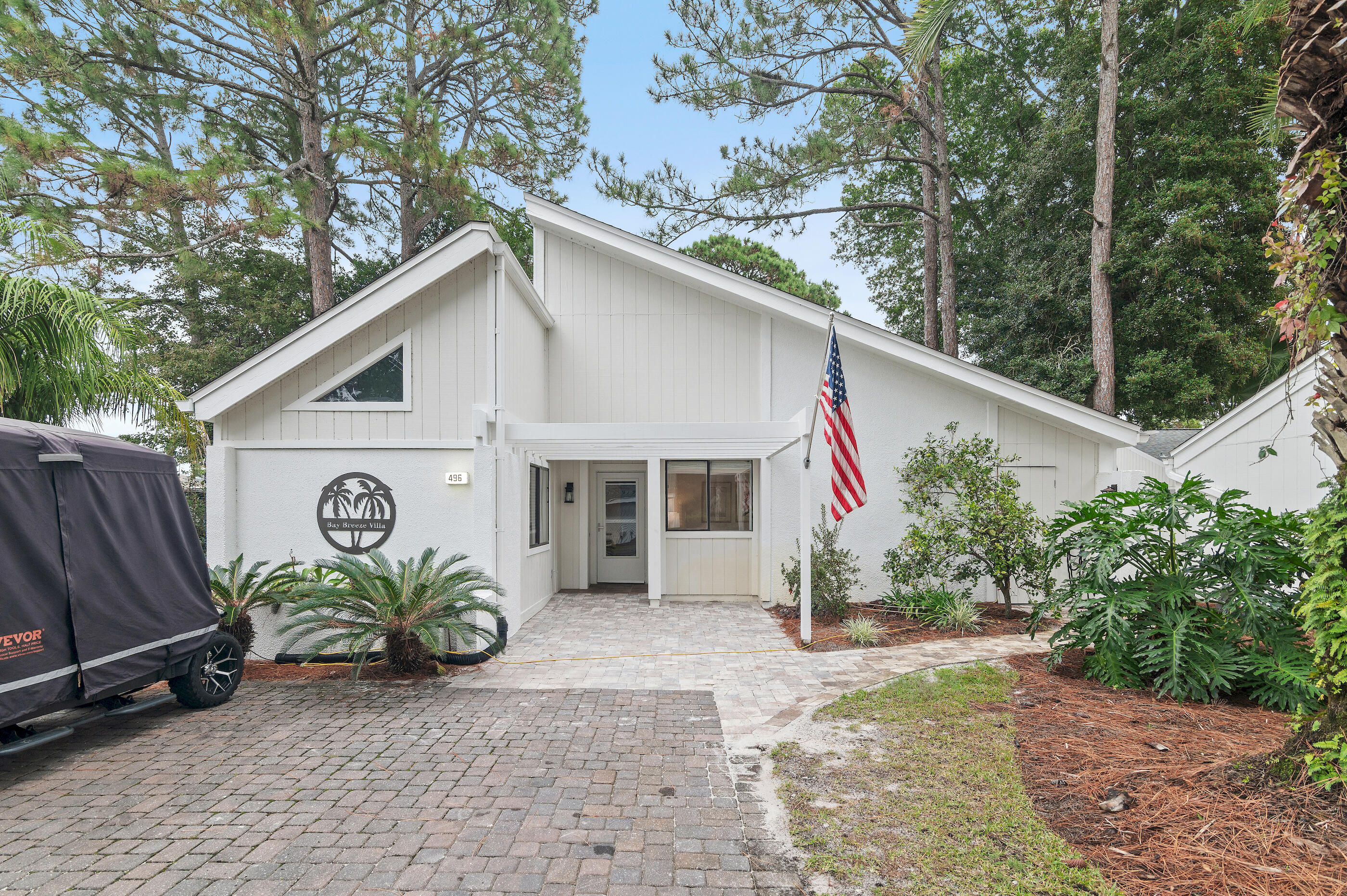 LINKSIDE VILLAGE UNIT 1 - Residential