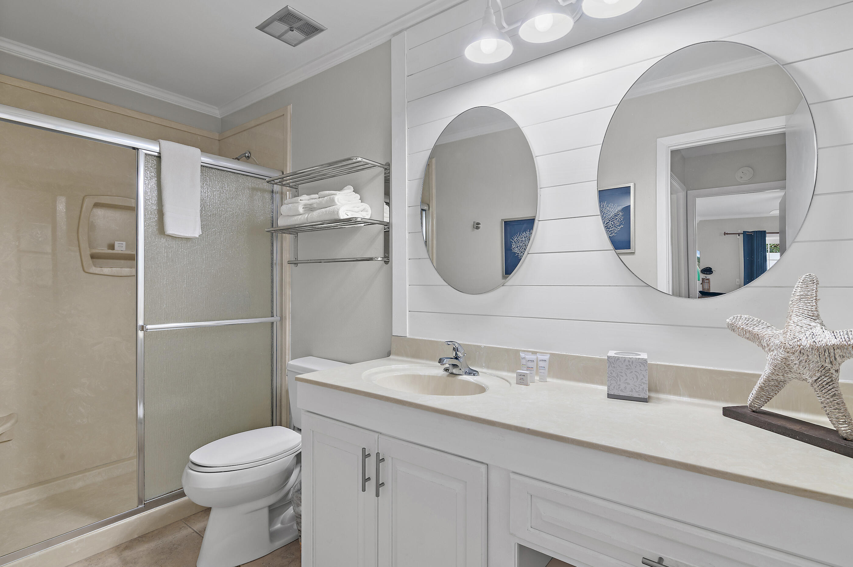 LINKSIDE VILLAGE UNIT 1 - Residential