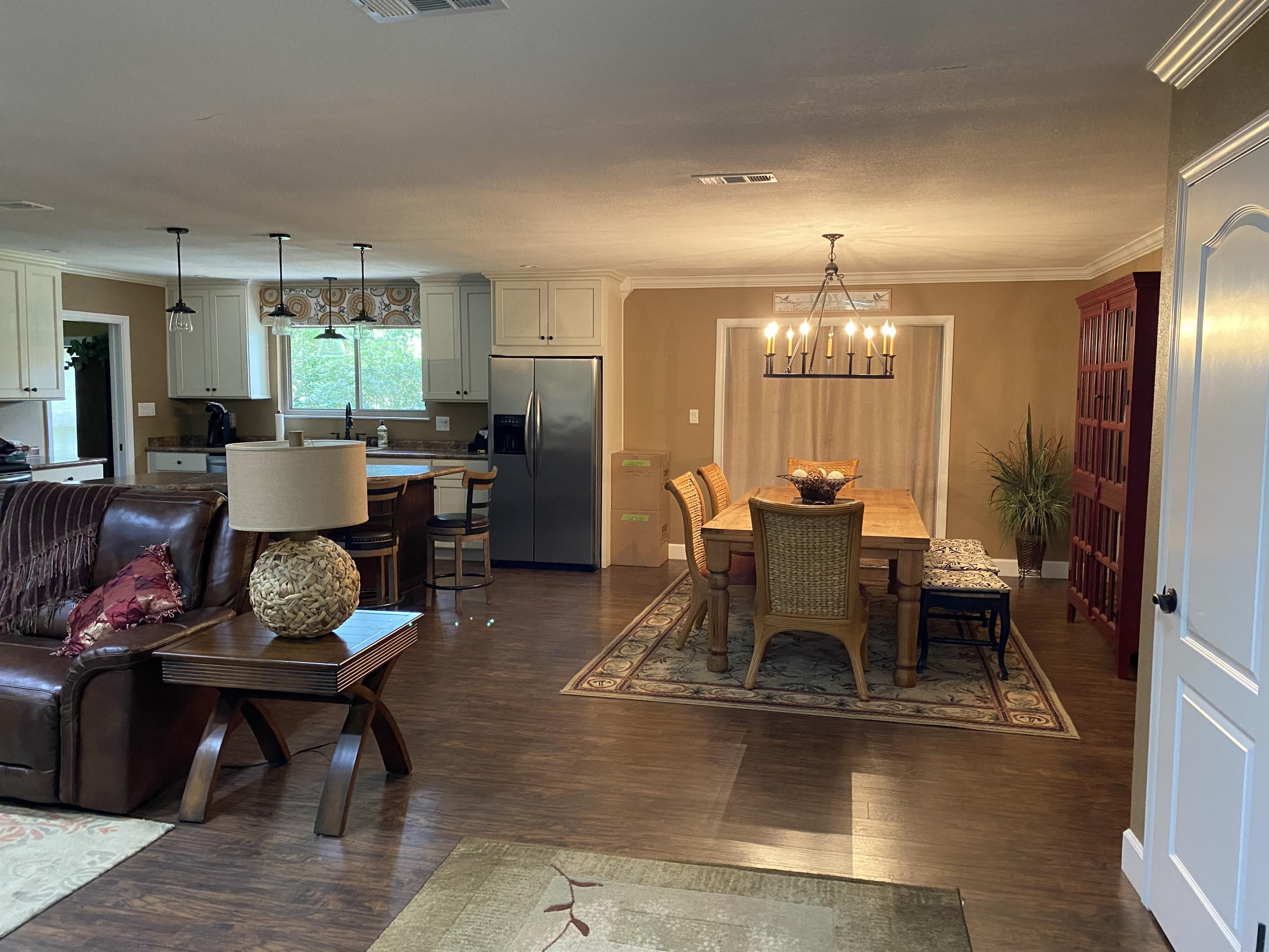 LAKE SHARON ESTATES - Residential Lease