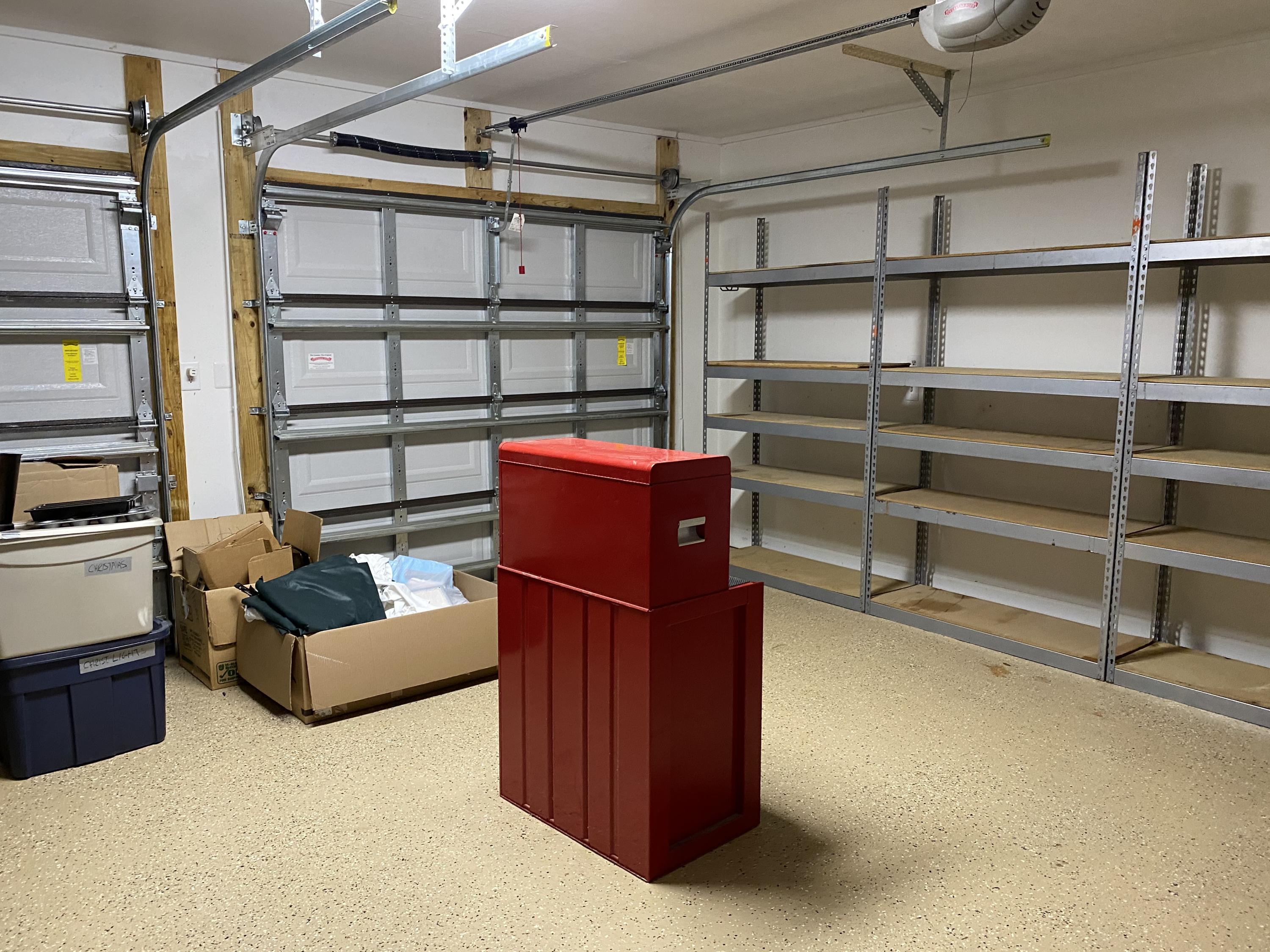 LAKE SHARON ESTATES - Residential Lease