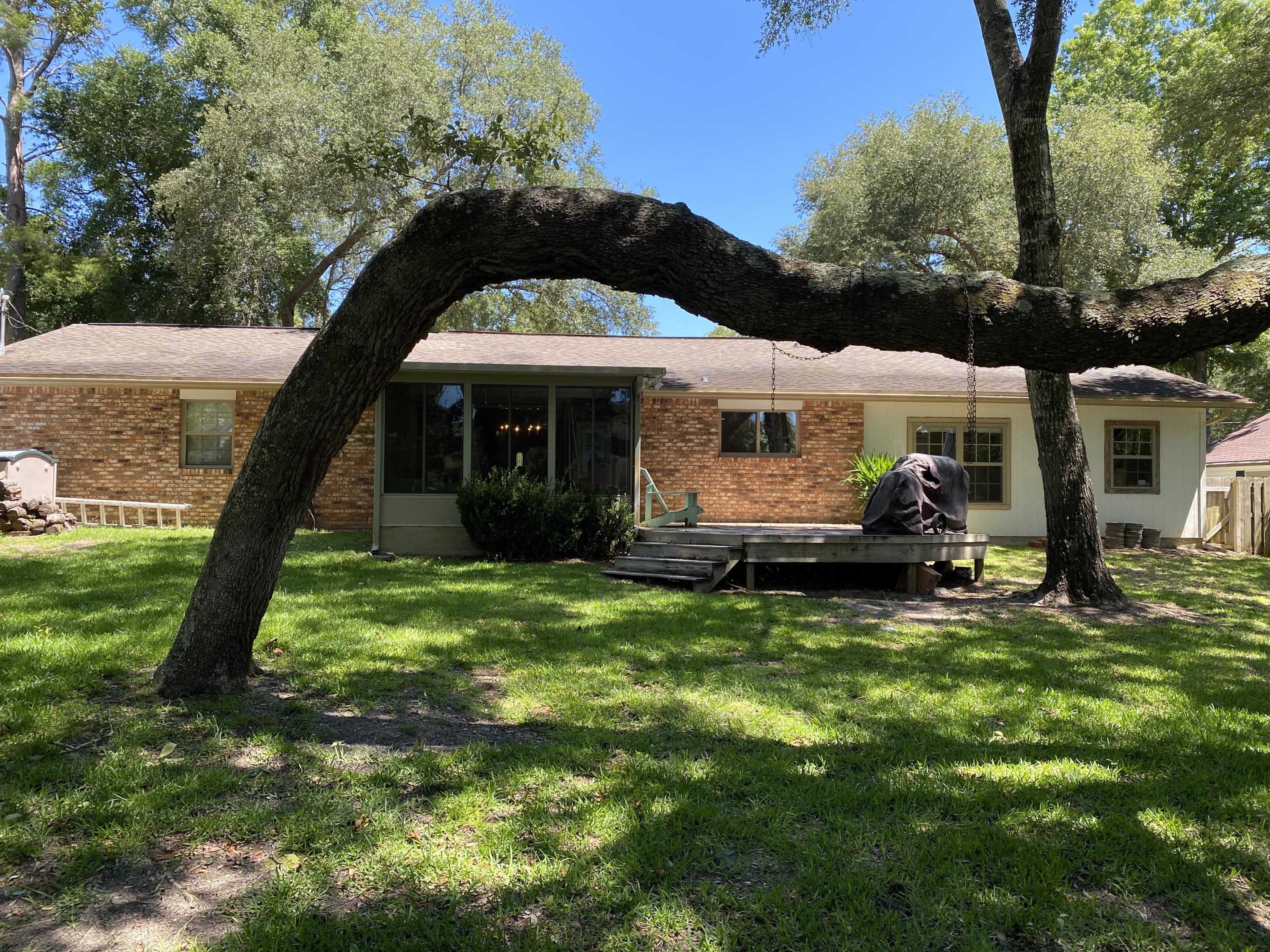 LAKE SHARON ESTATES - Residential Lease