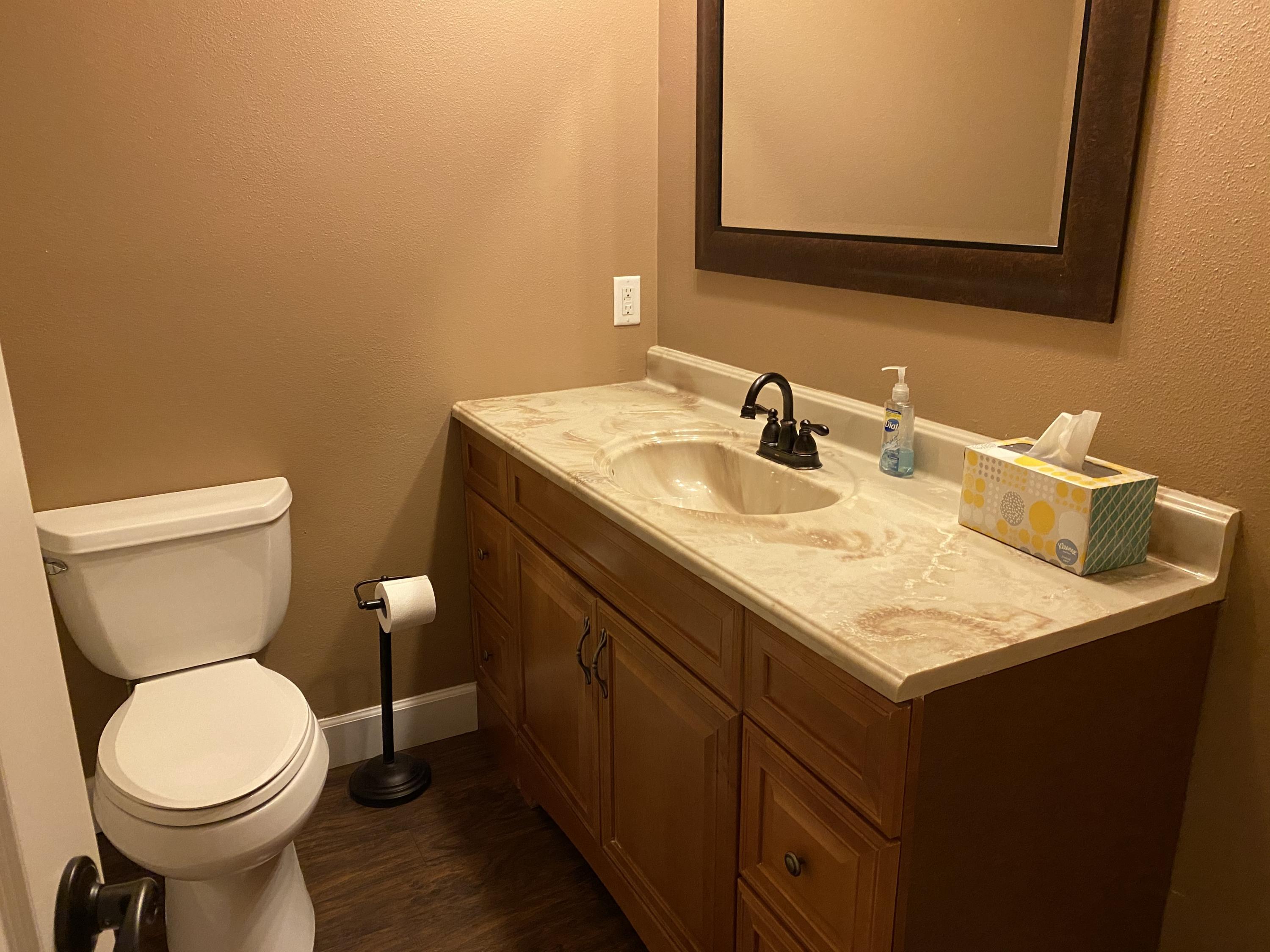 LAKE SHARON ESTATES - Residential Lease