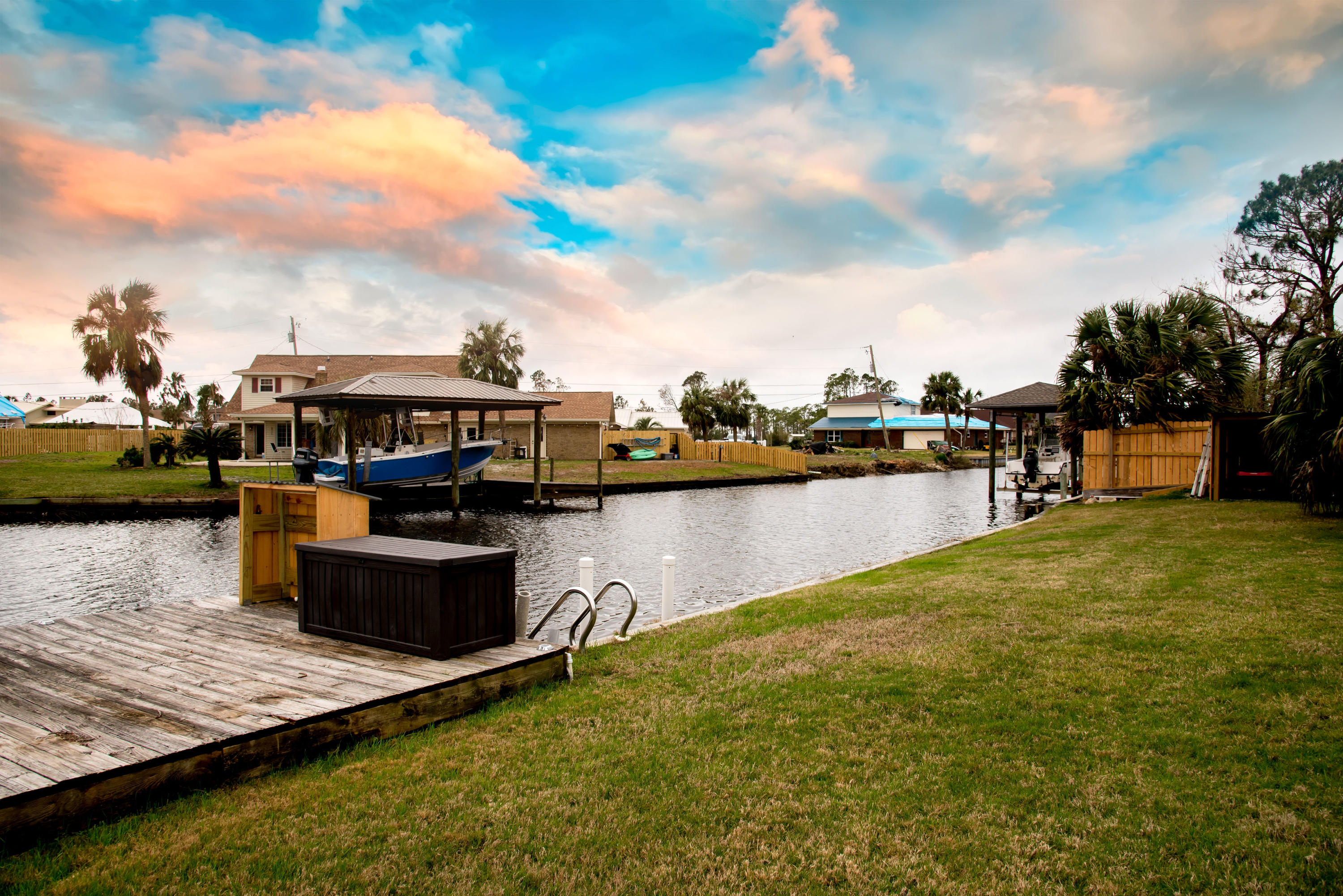 BAYWOOD SHORE ESTATES - Residential