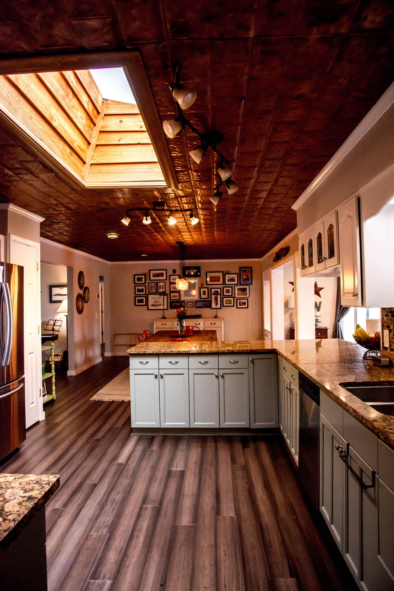 BAYWOOD SHORE ESTATES - Residential