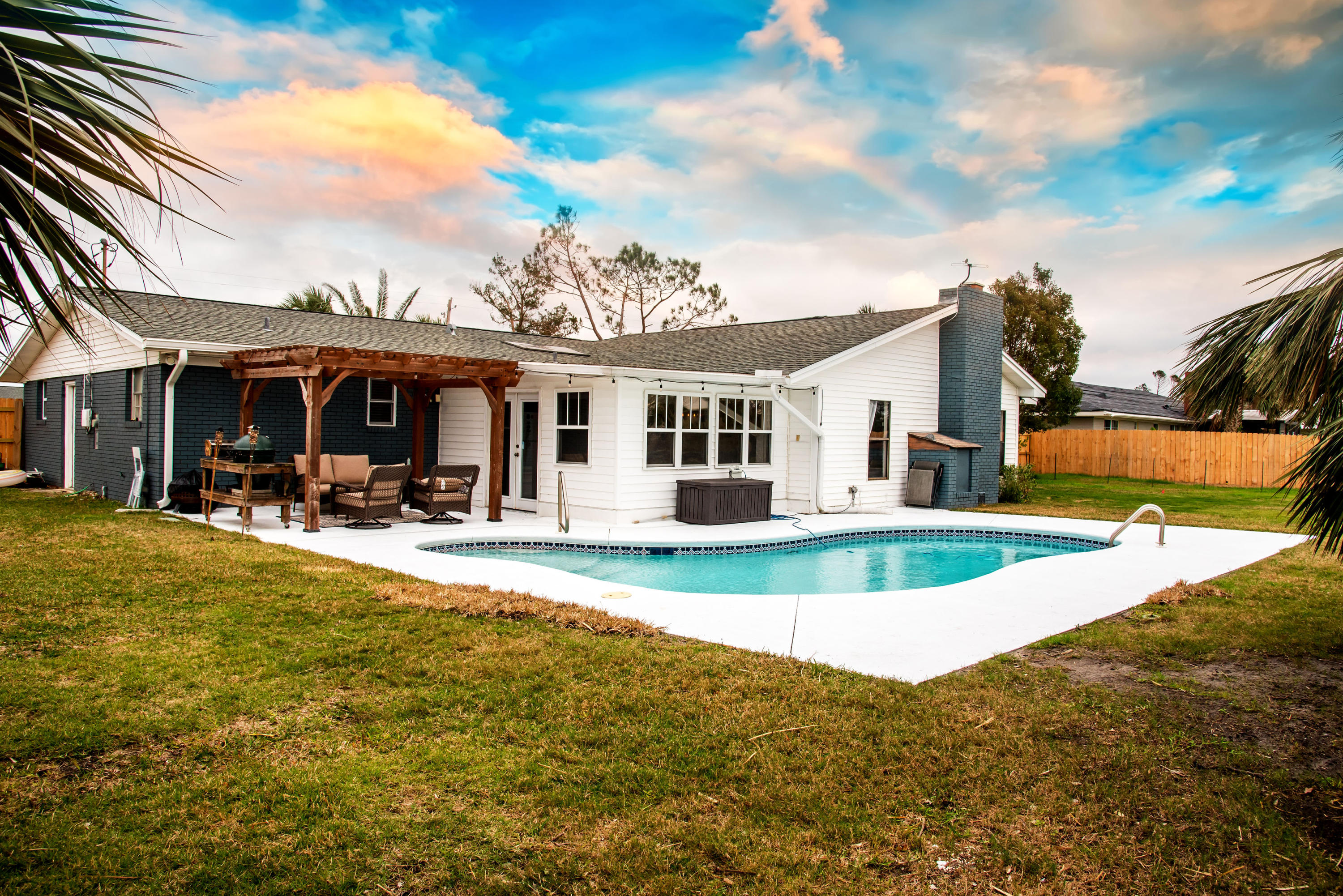 BAYWOOD SHORE ESTATES - Residential