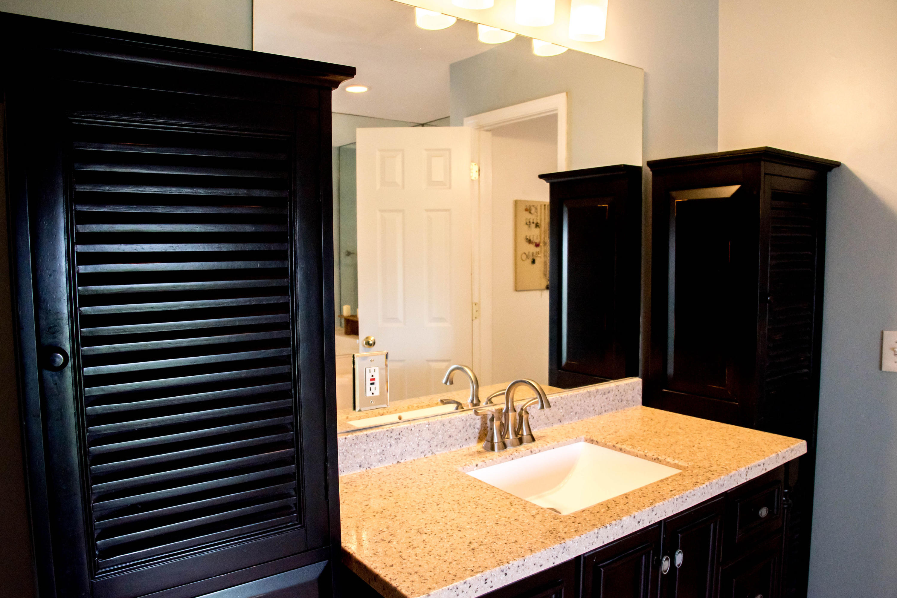 BAYWOOD SHORE ESTATES - Residential