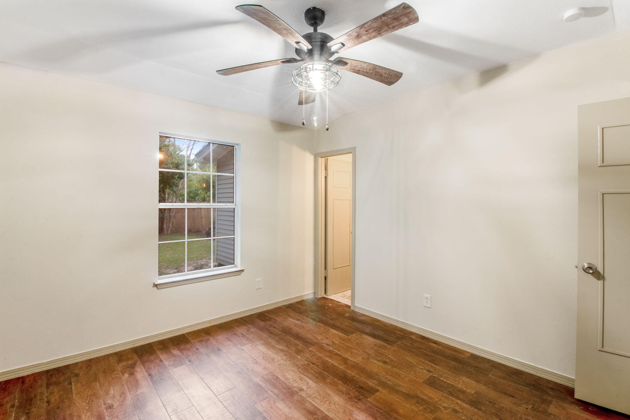 CRESTLINE - Residential