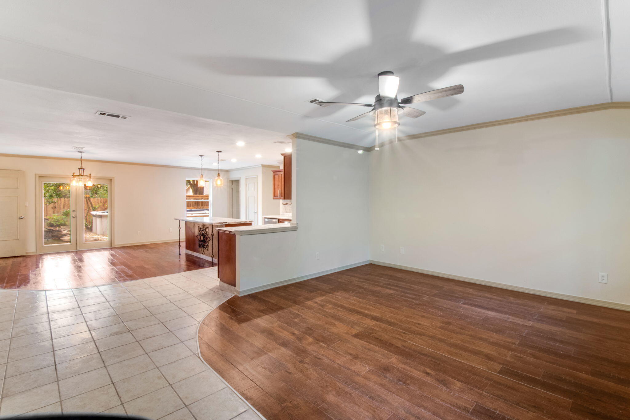 CRESTLINE - Residential