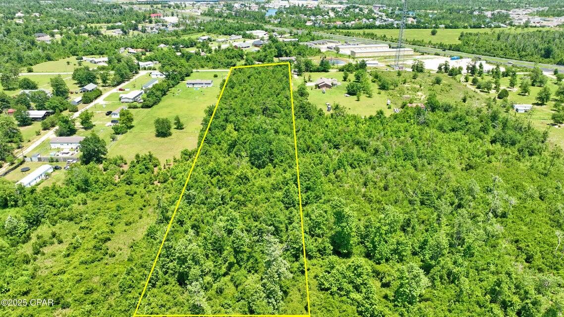 NO RECORDED SUBDIVISION - Land