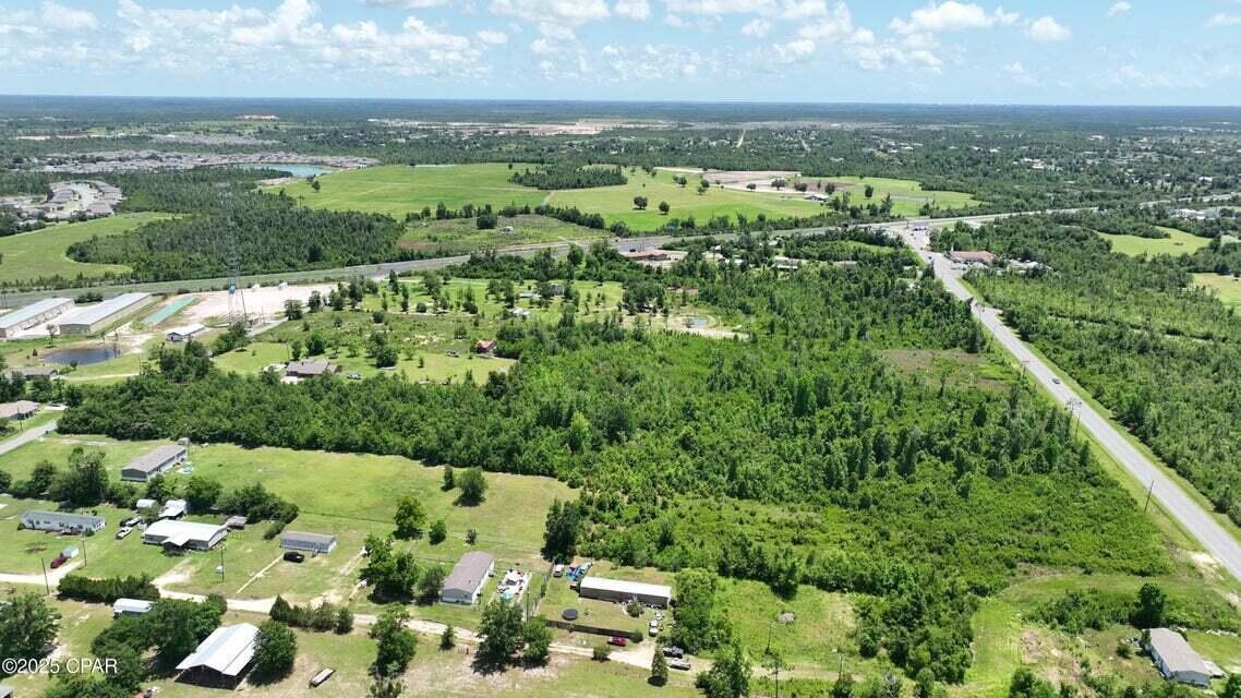 NO RECORDED SUBDIVISION - Land