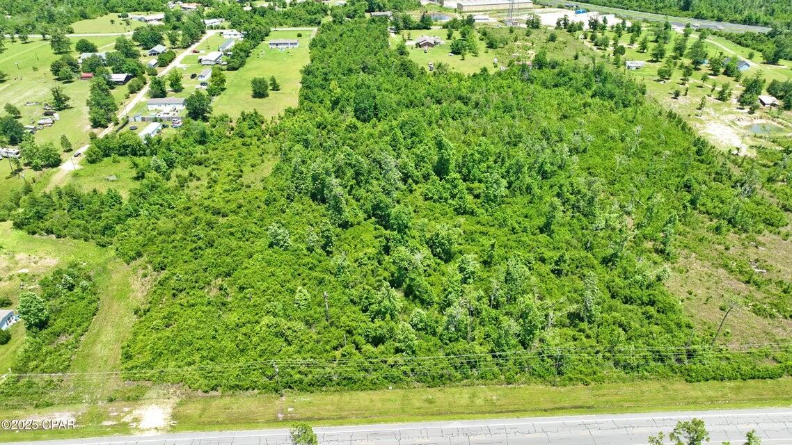 NO RECORDED SUBDIVISION - Land